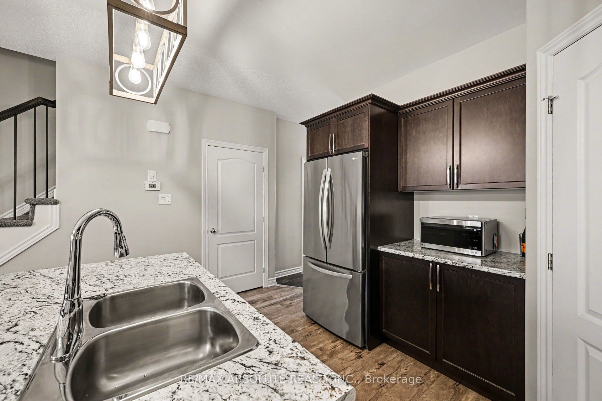 96 Bellwood Drive Property Photo 11
