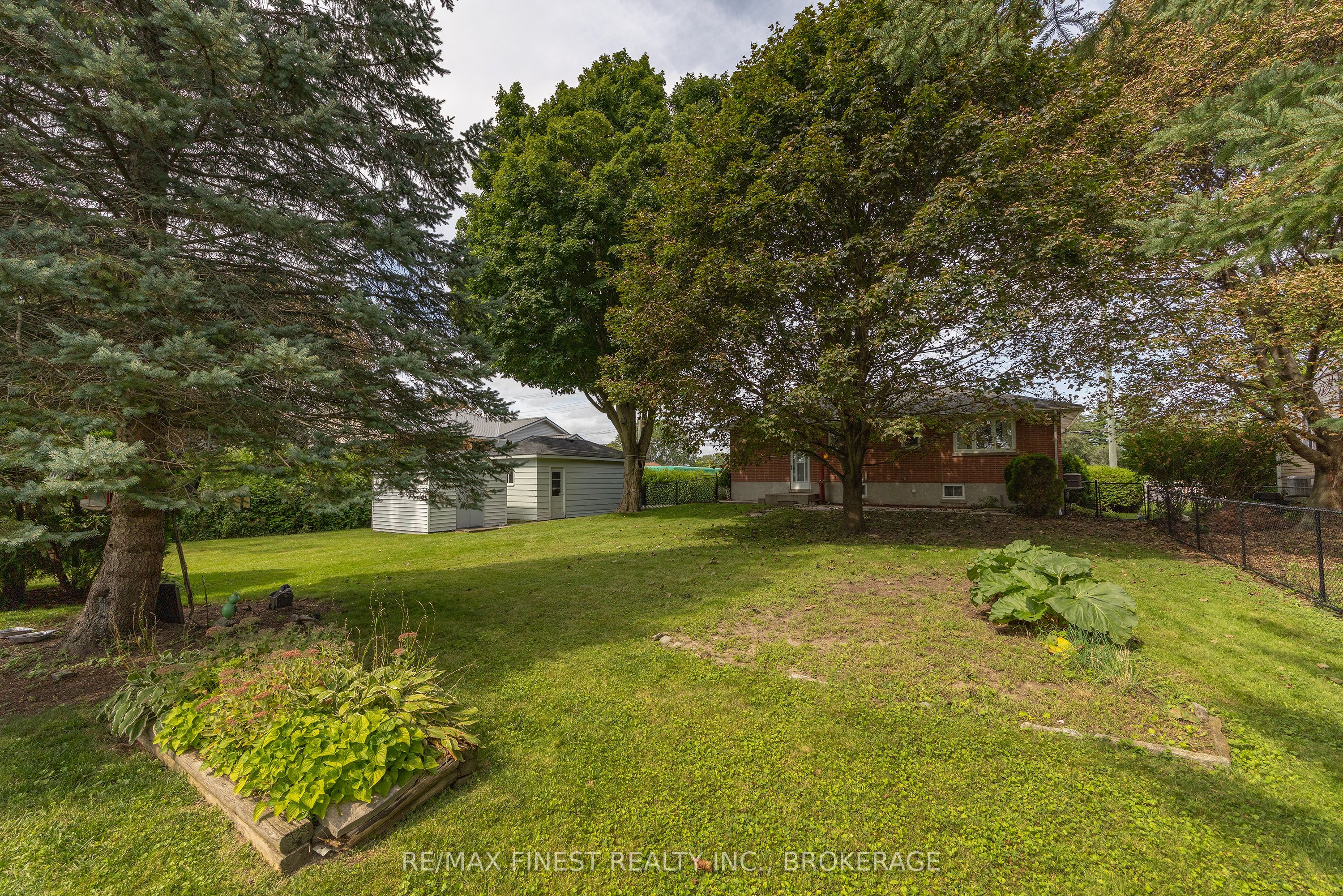 721 Front Road Property Photo 12