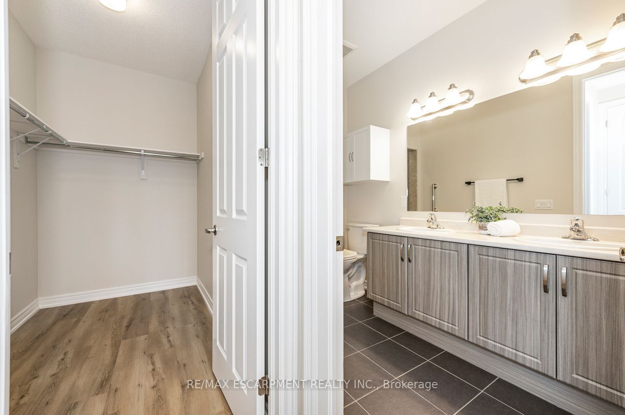 37 Middleton Avenue Property Photo 20