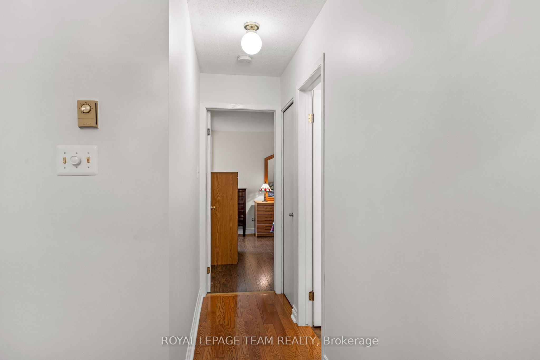 12-2 Stonebank Crescent 12 Property Photo 16