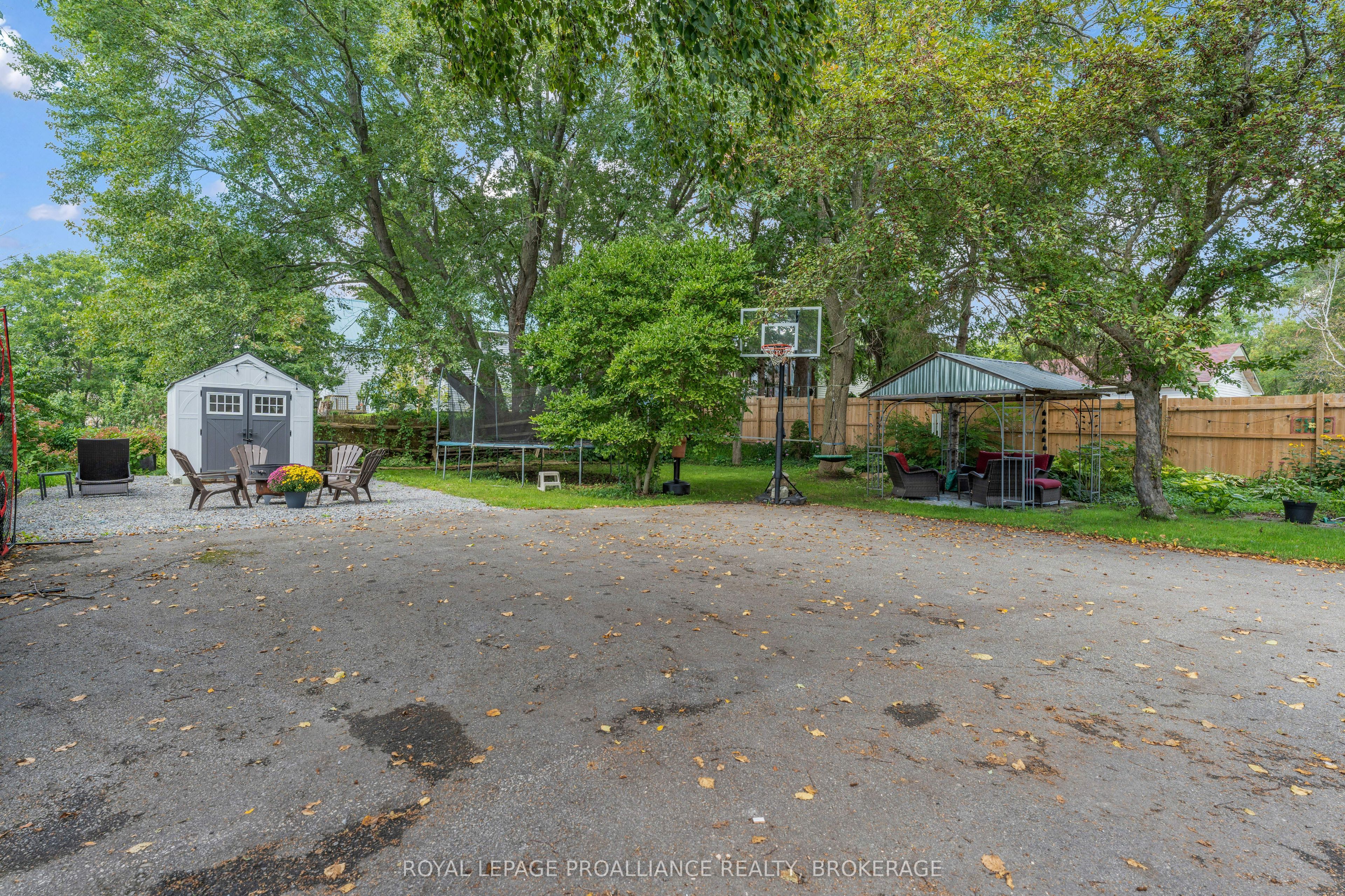 4 Miller Street Property Photo 31