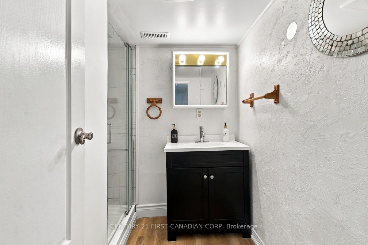 1324 Langmuir Avenue Property Photo 28