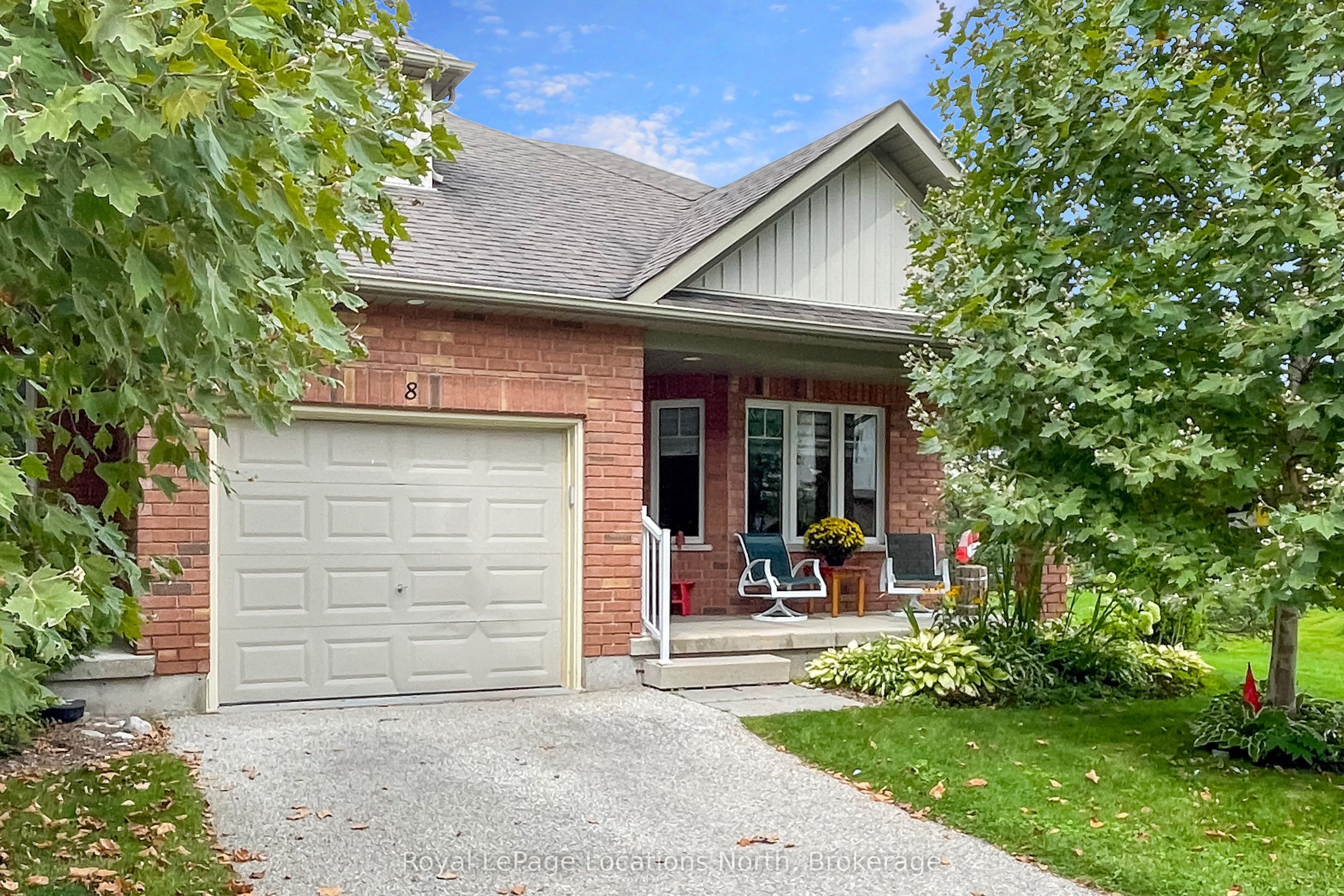 8 Russett Drive Property Photo 1