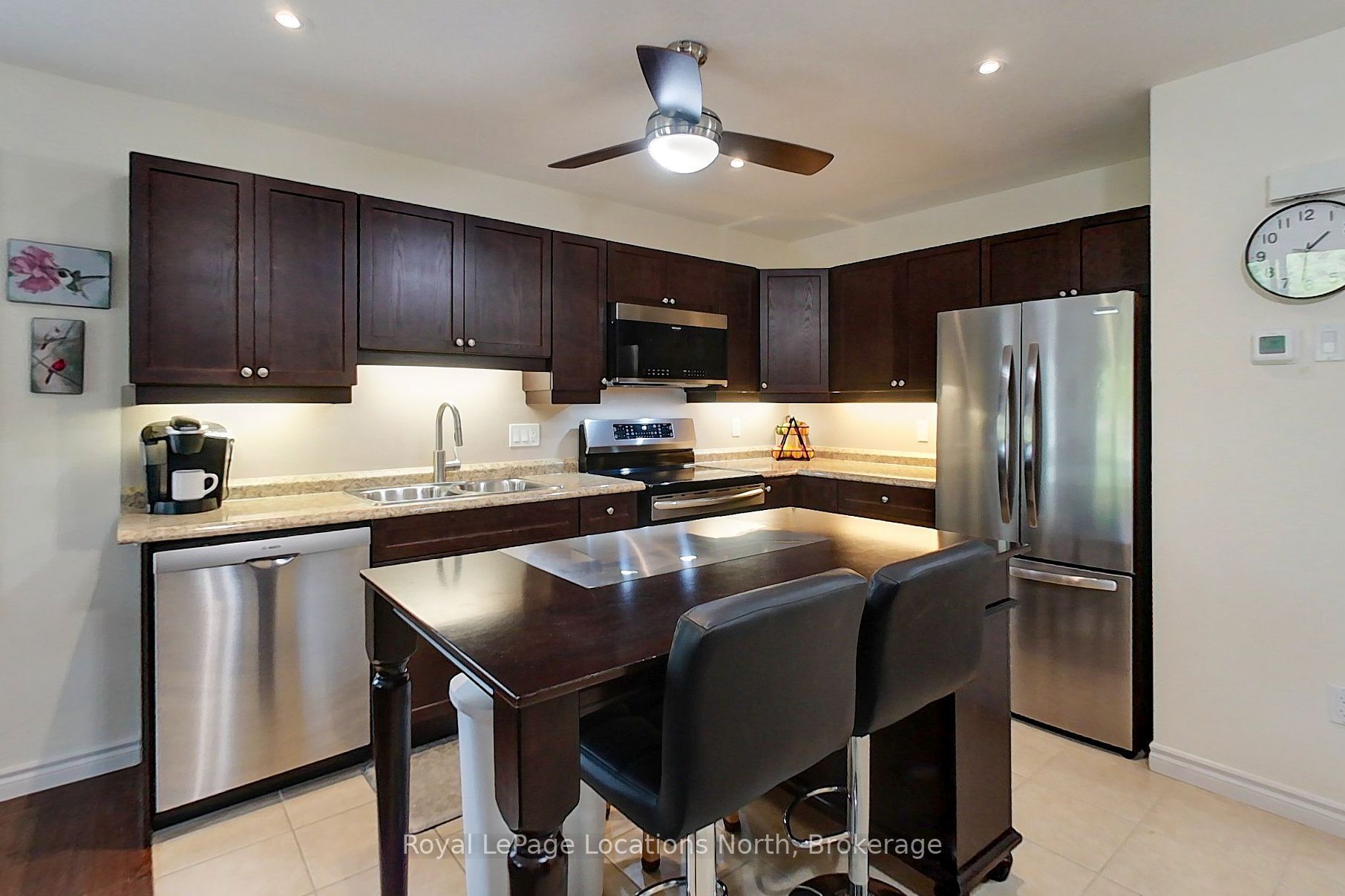 8 Russett Drive Property Photo 3