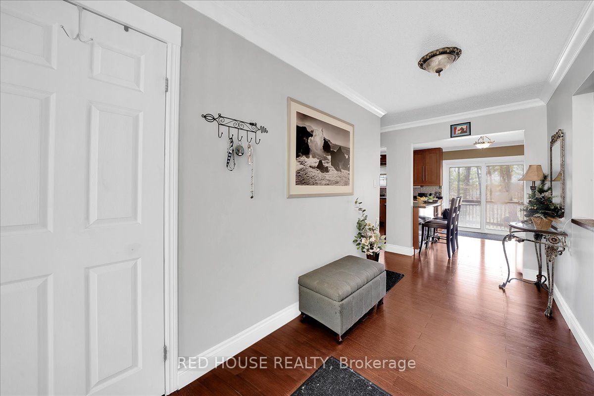32 Mcleish Drive Property Photo 4
