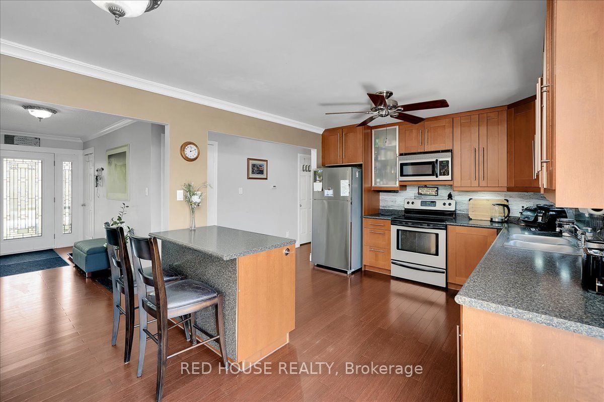32 Mcleish Drive Property Photo 7