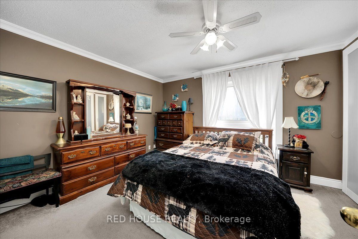32 Mcleish Drive Property Photo 14