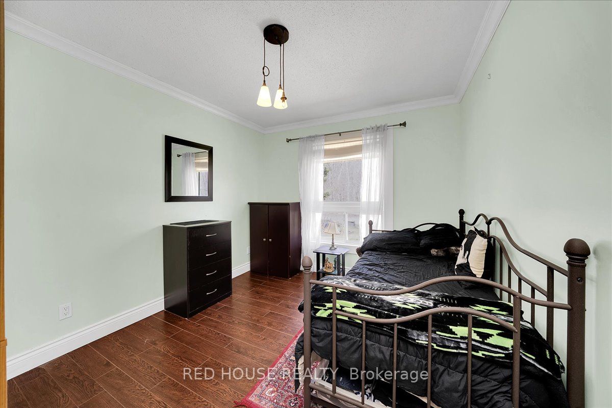 32 Mcleish Drive Property Photo 17