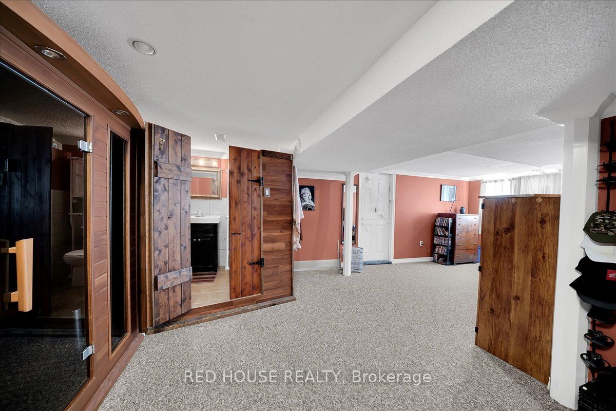 32 Mcleish Drive Property Photo 24