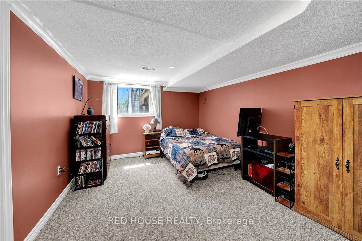 32 Mcleish Drive Property Photo 26