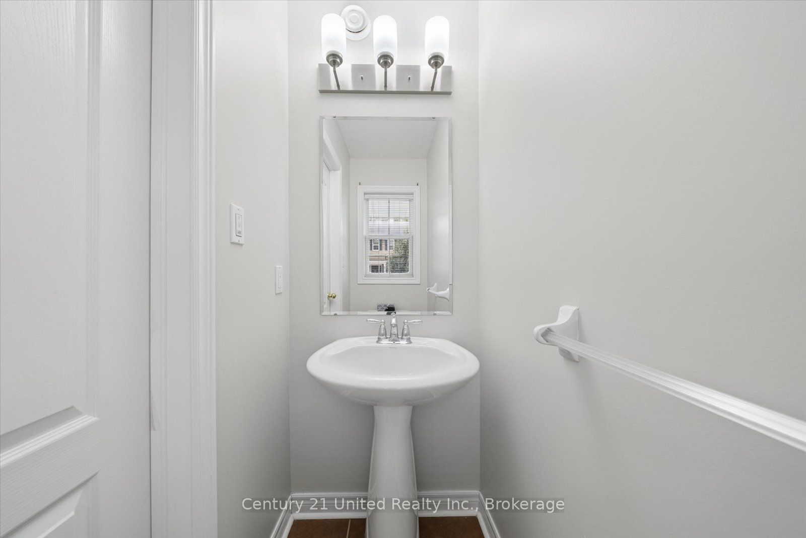 253 Bowen Drive Property Photo 22