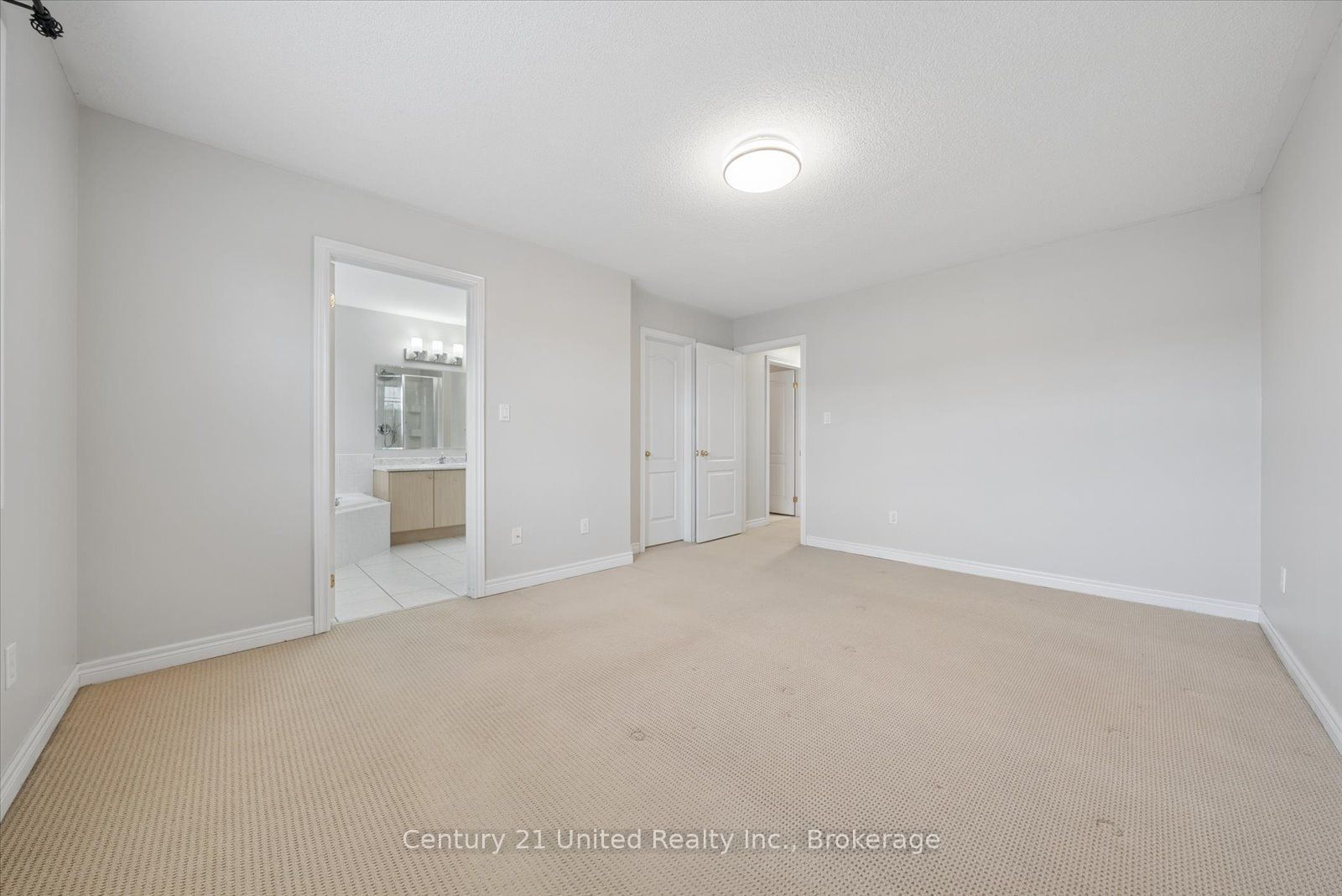 253 Bowen Drive Property Photo 26