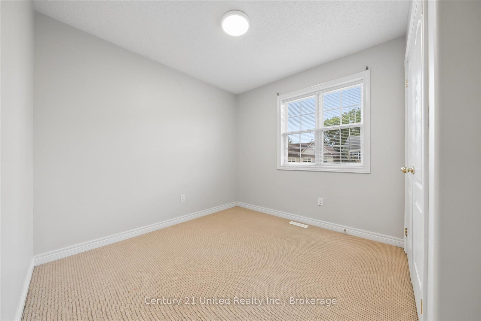 253 Bowen Drive Property Photo 29