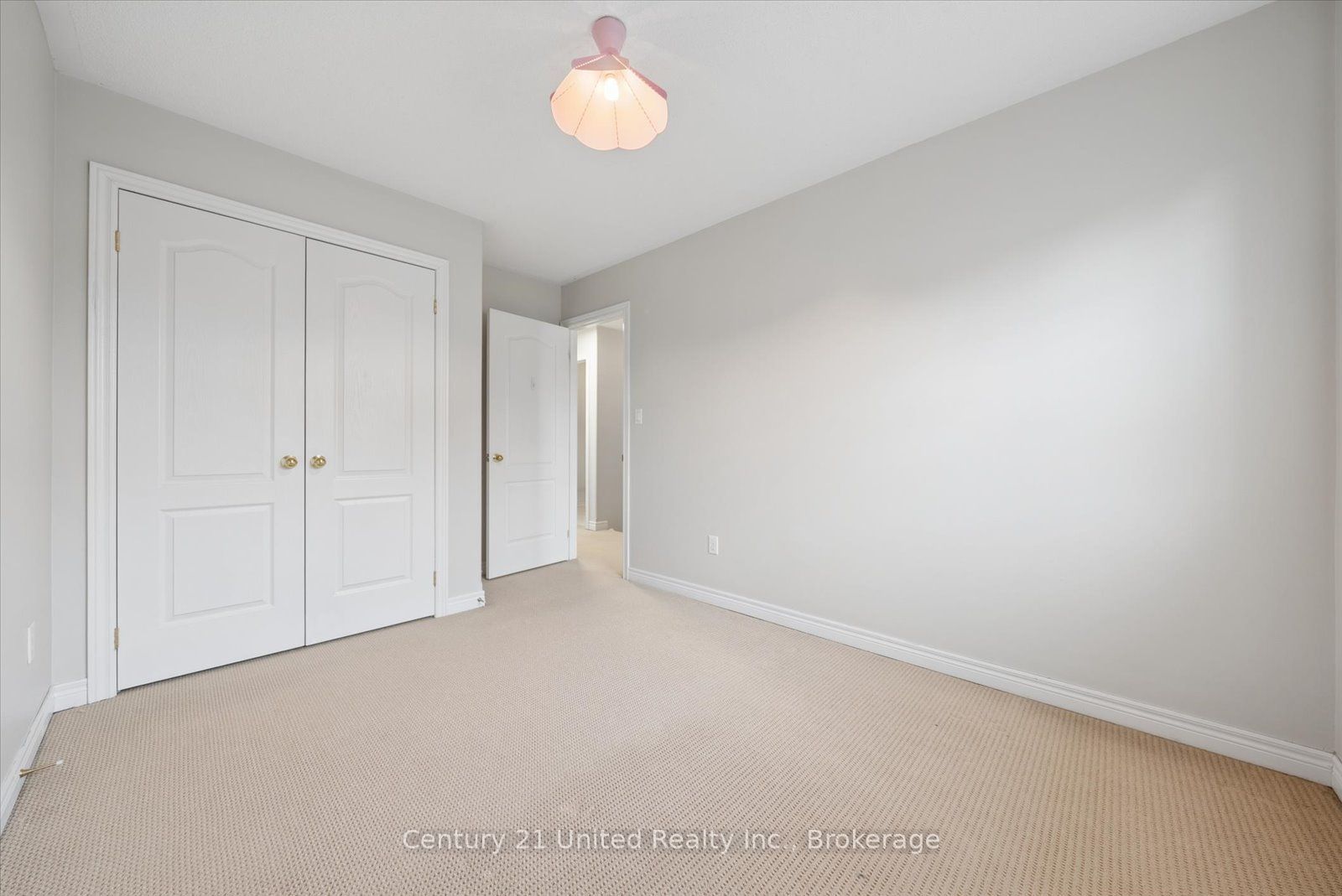 253 Bowen Drive Property Photo 32