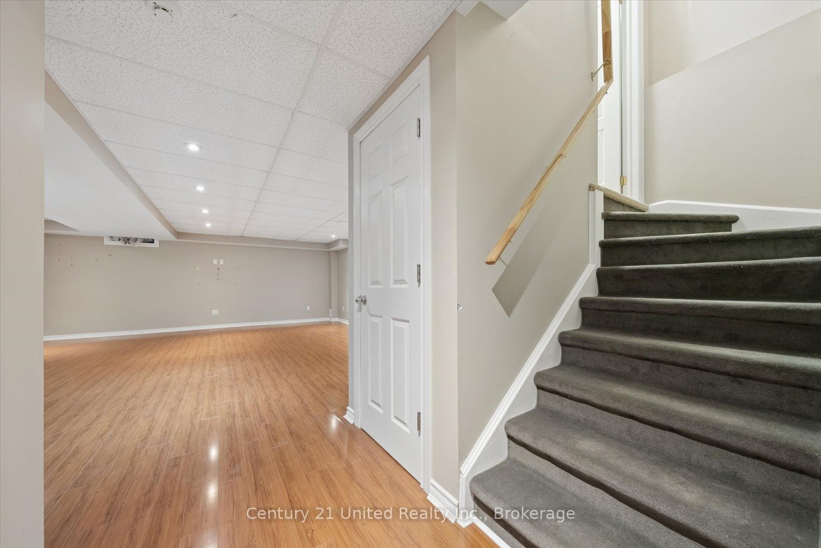 253 Bowen Drive Property Photo 35