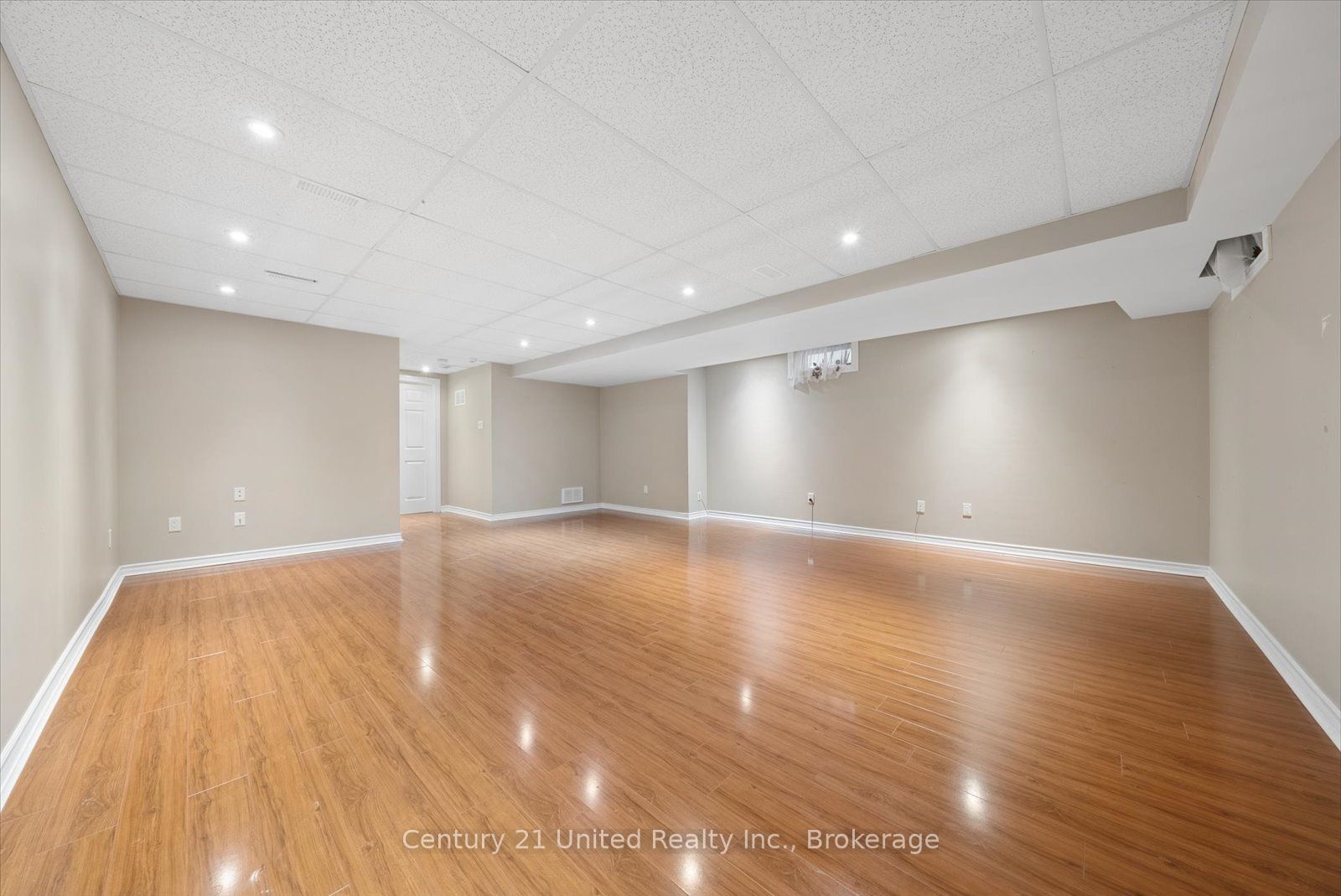253 Bowen Drive Property Photo 37