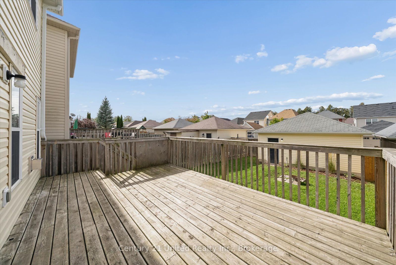 253 Bowen Drive Property Photo 39