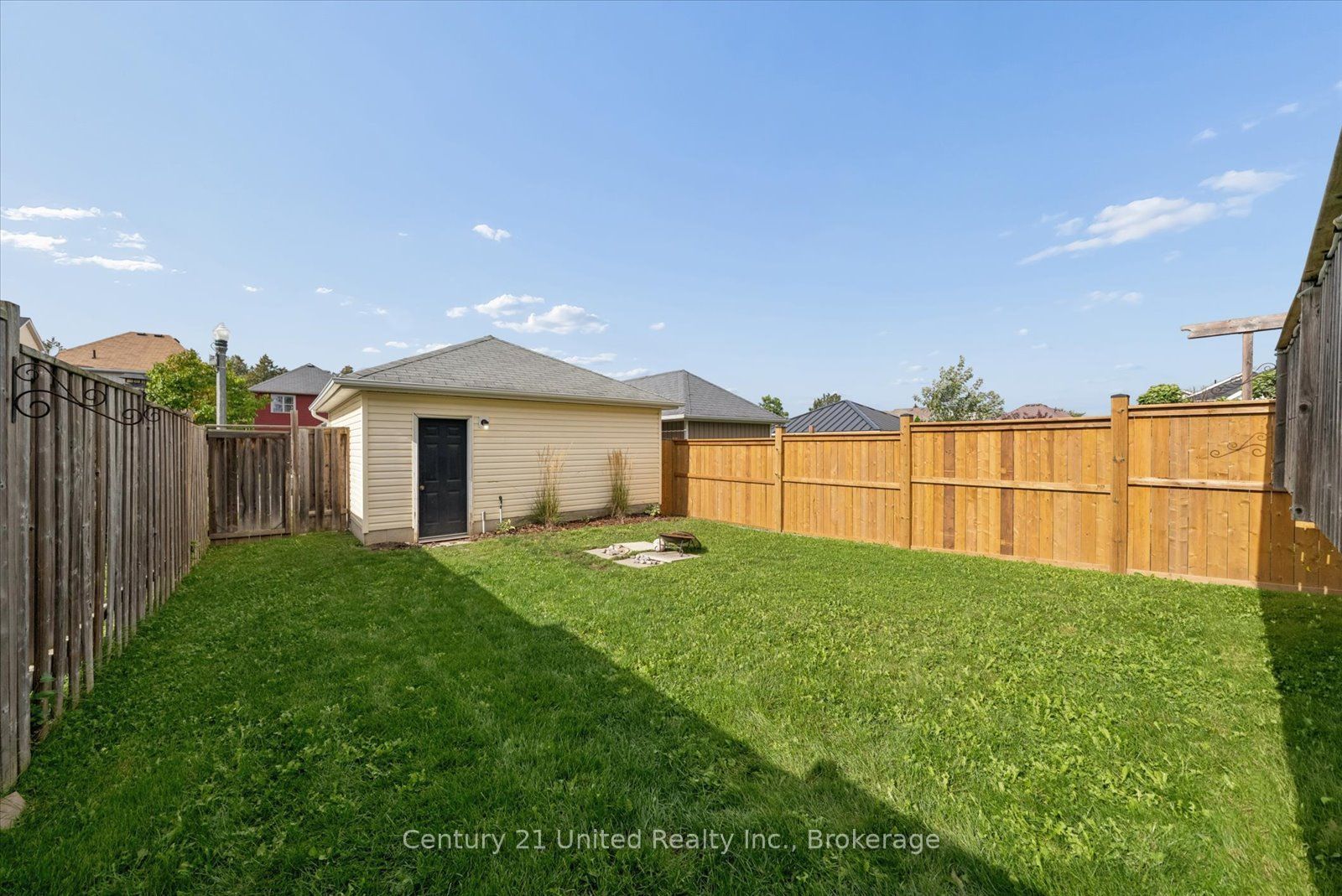 253 Bowen Drive Property Photo 41