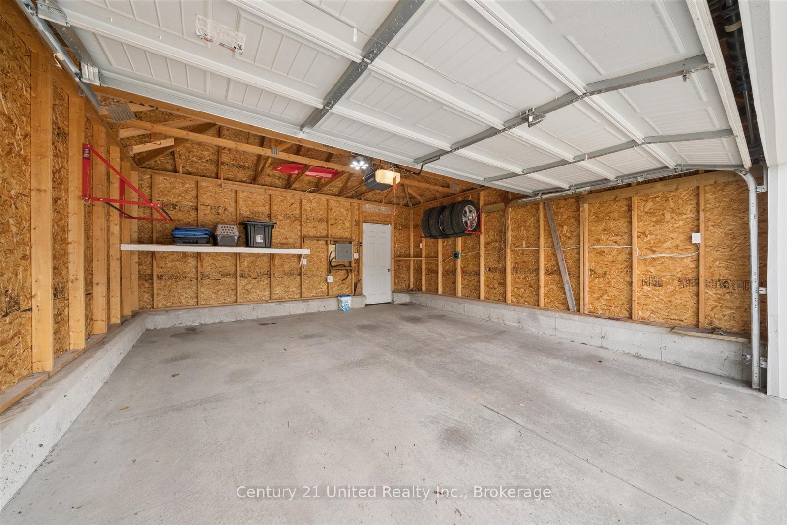253 Bowen Drive Property Photo 43