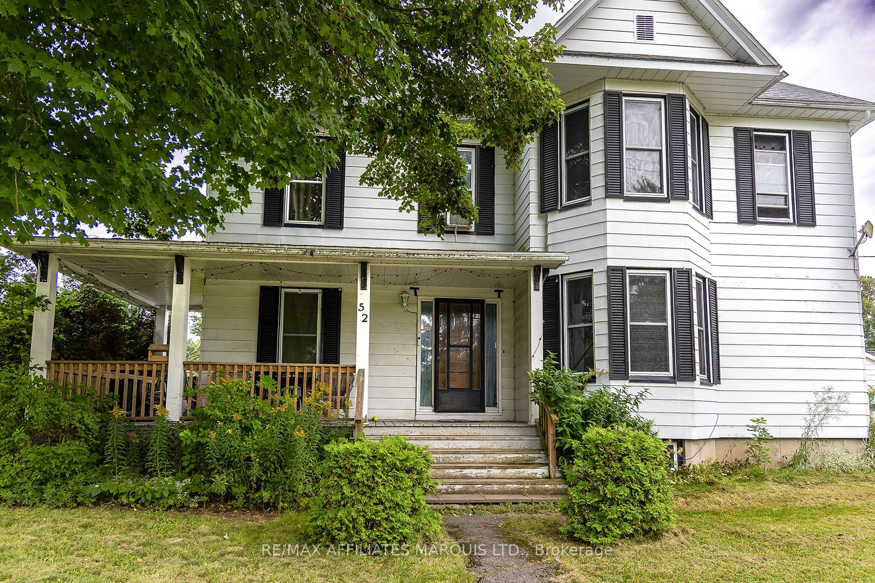 52 Beach Avenue Property Photo 3