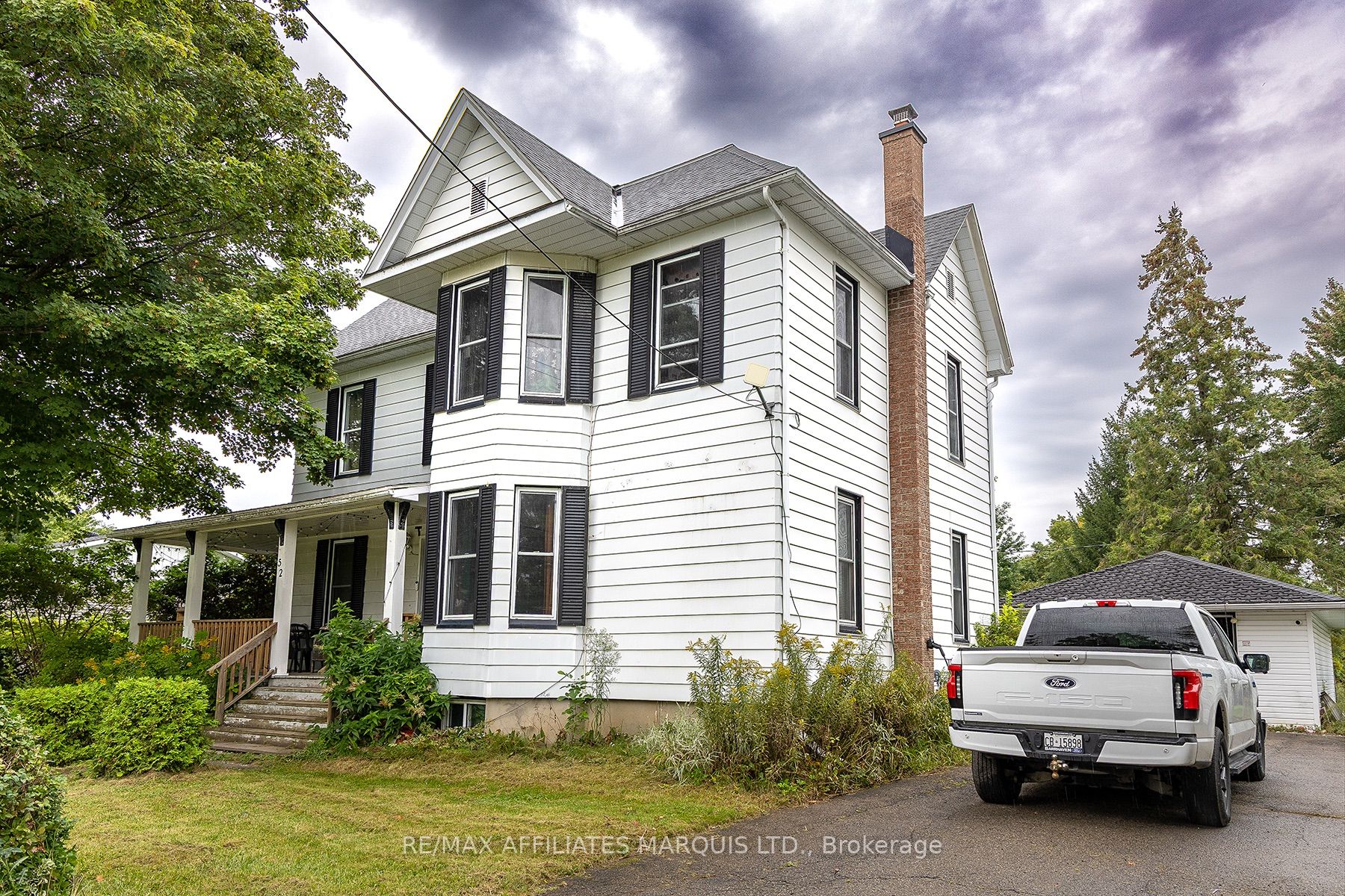 52 Beach Avenue Property Photo 4