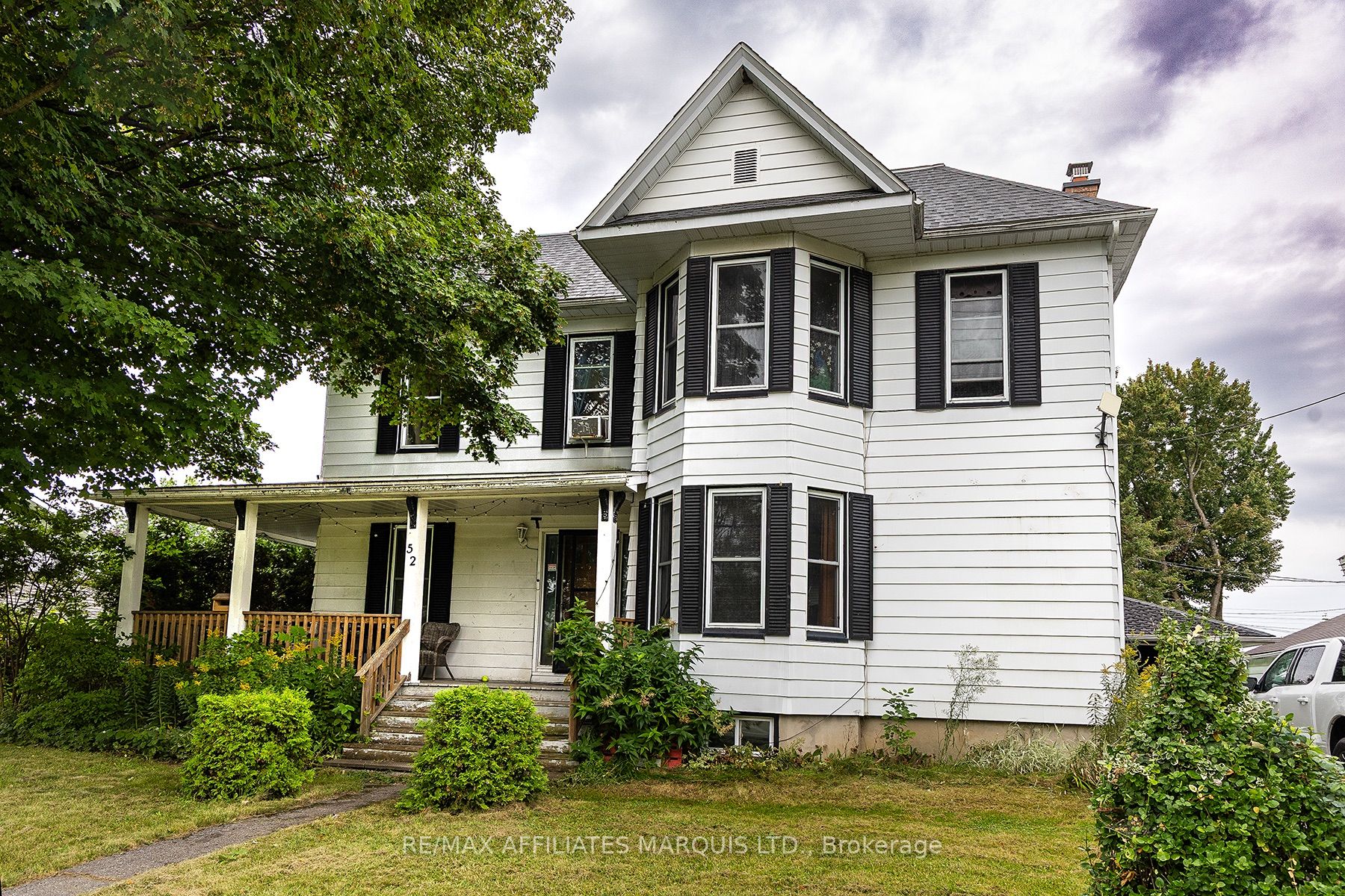 52 Beach Avenue Property Photo 5