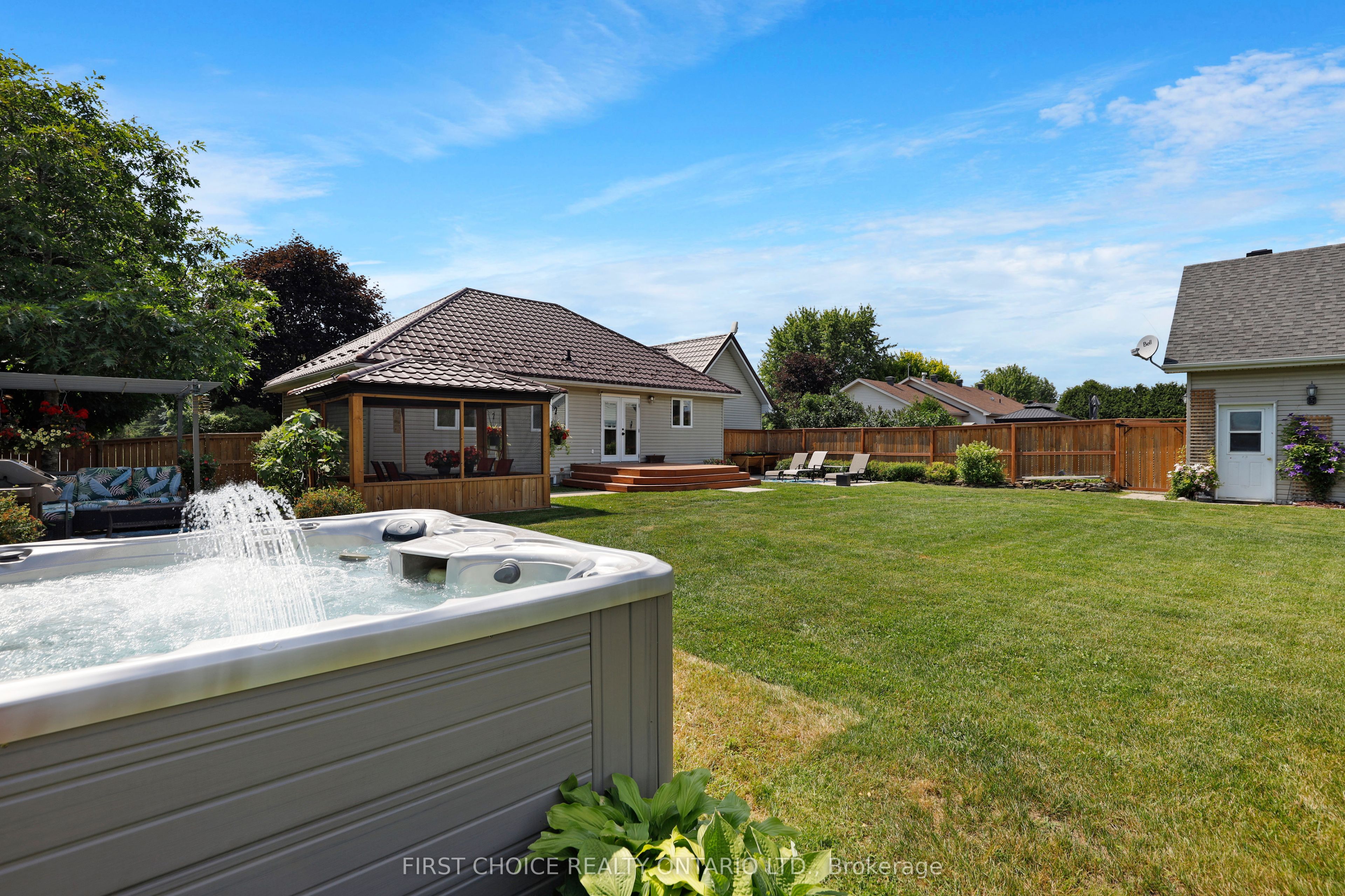5857 Trudeau Avenue Property Photo 9