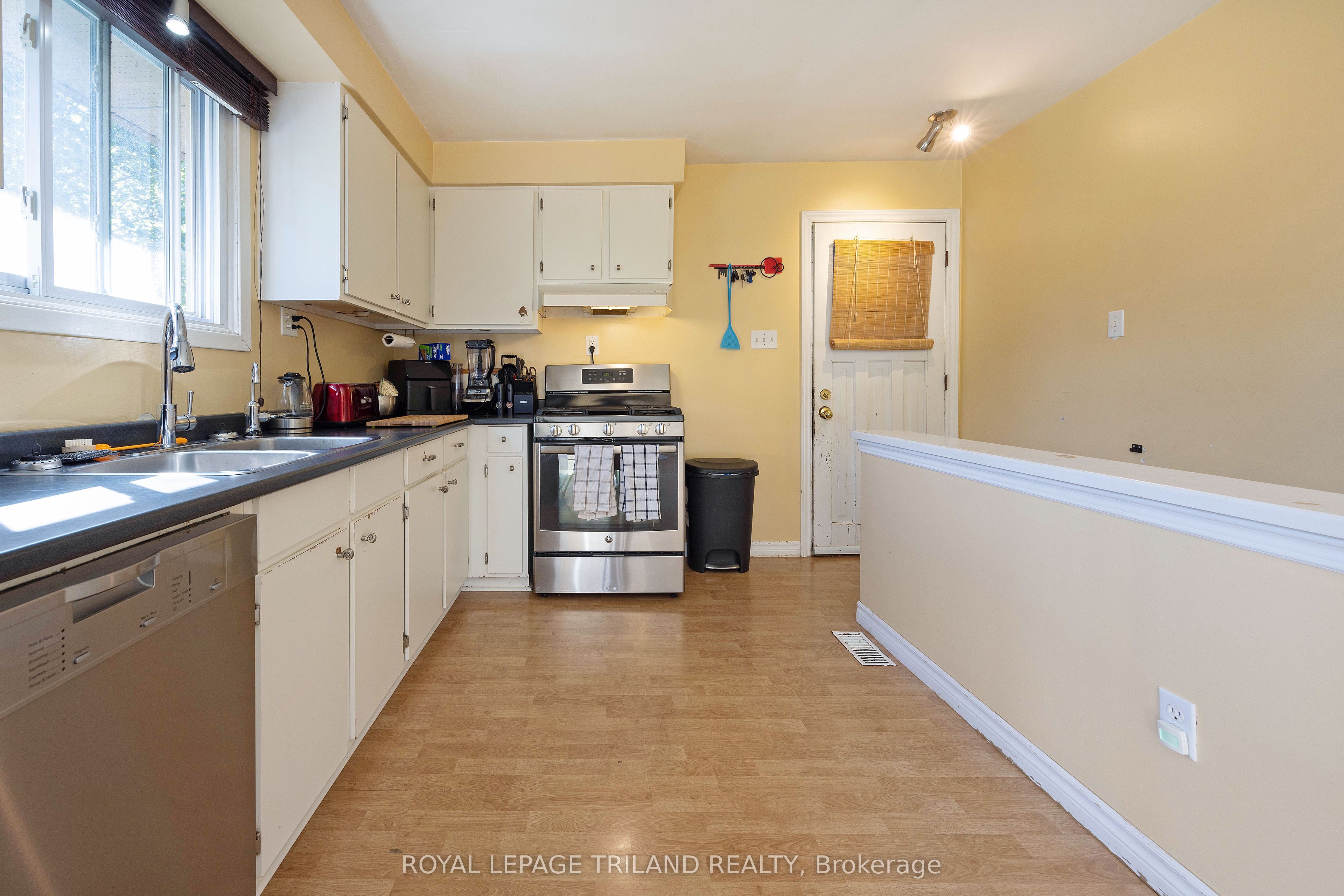 11114 Springwater Road Property Photo 11