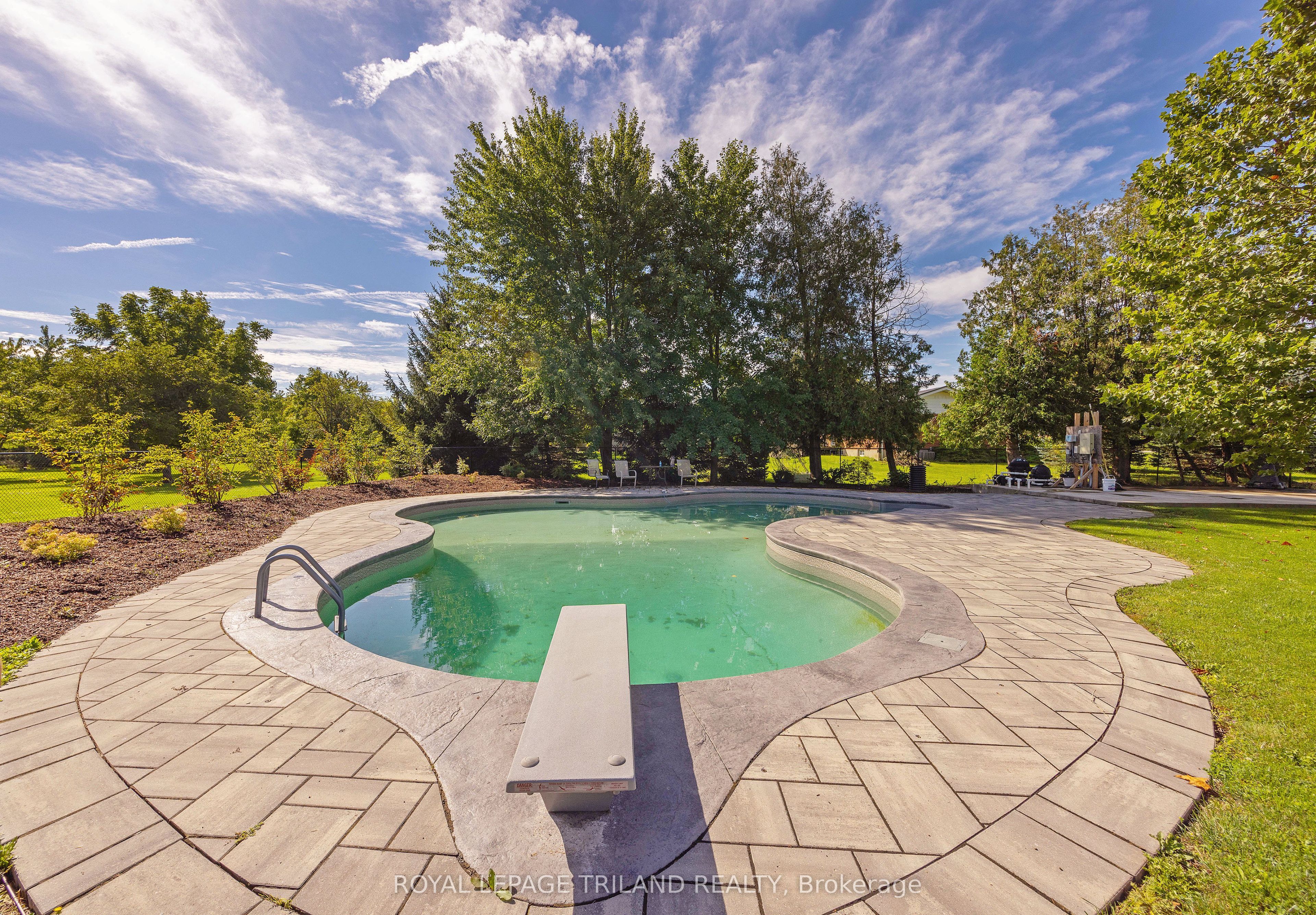 11114 Springwater Road Property Photo 34