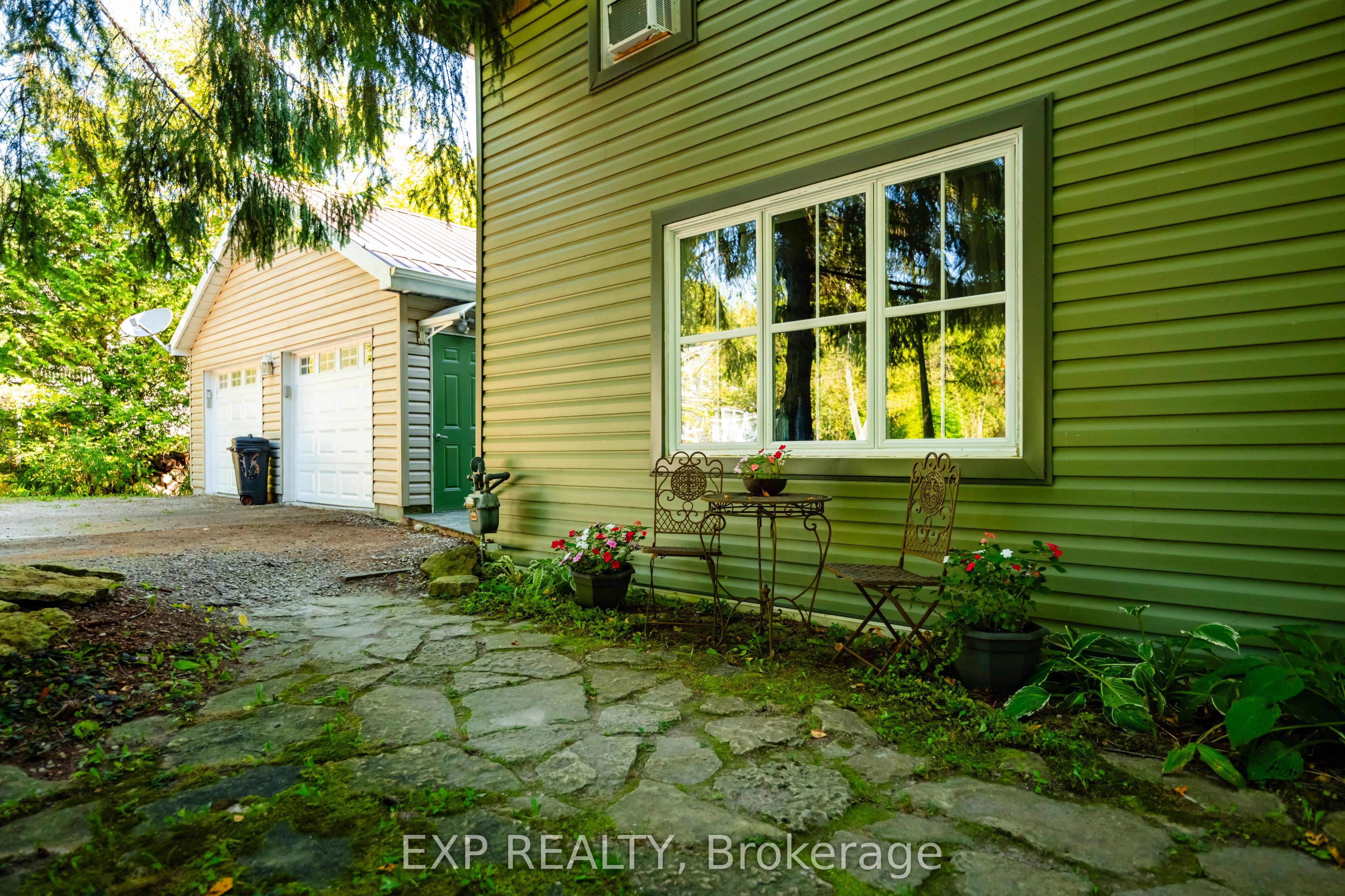 16 Mill Street Property Photo 5