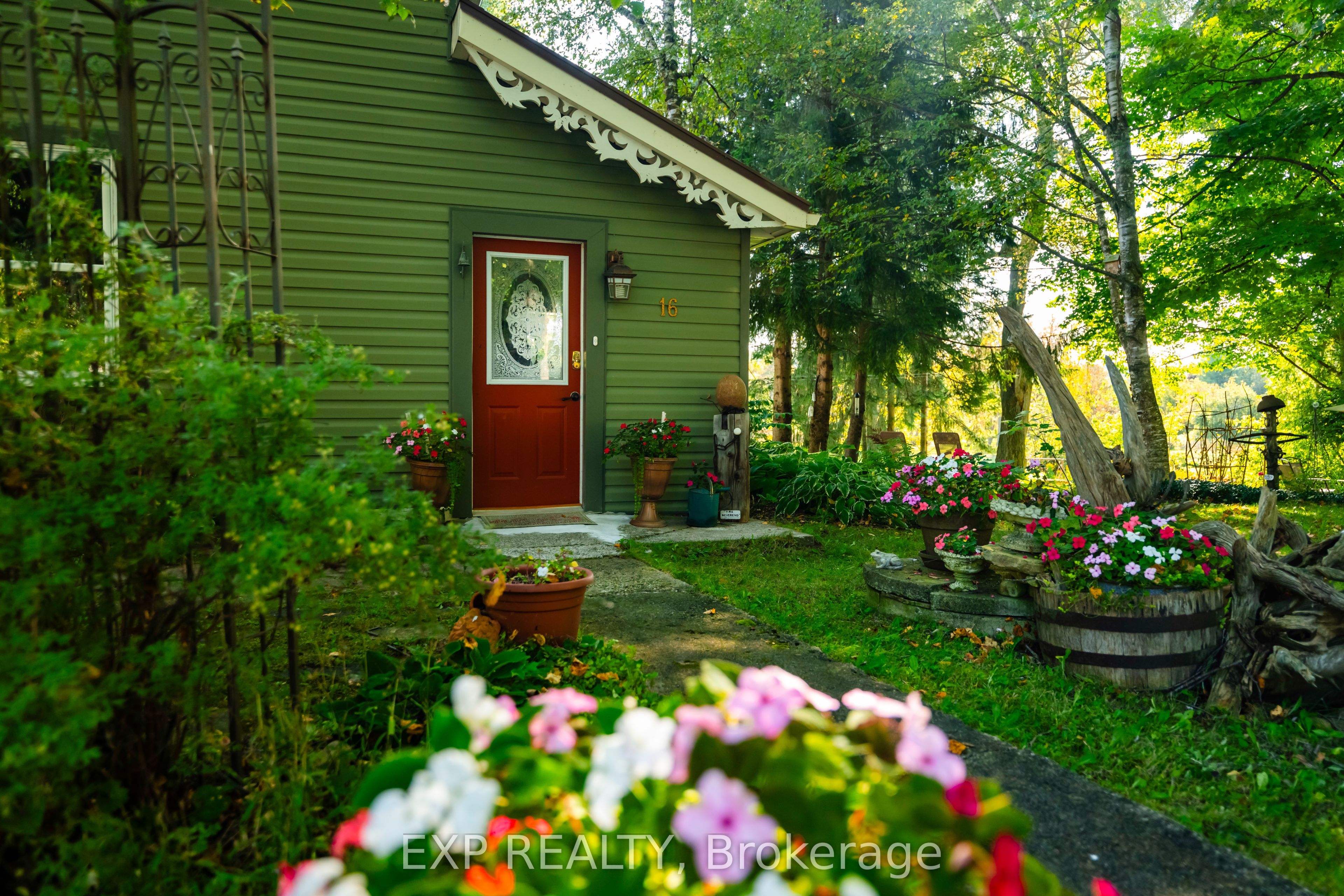 16 Mill Street Property Photo 8