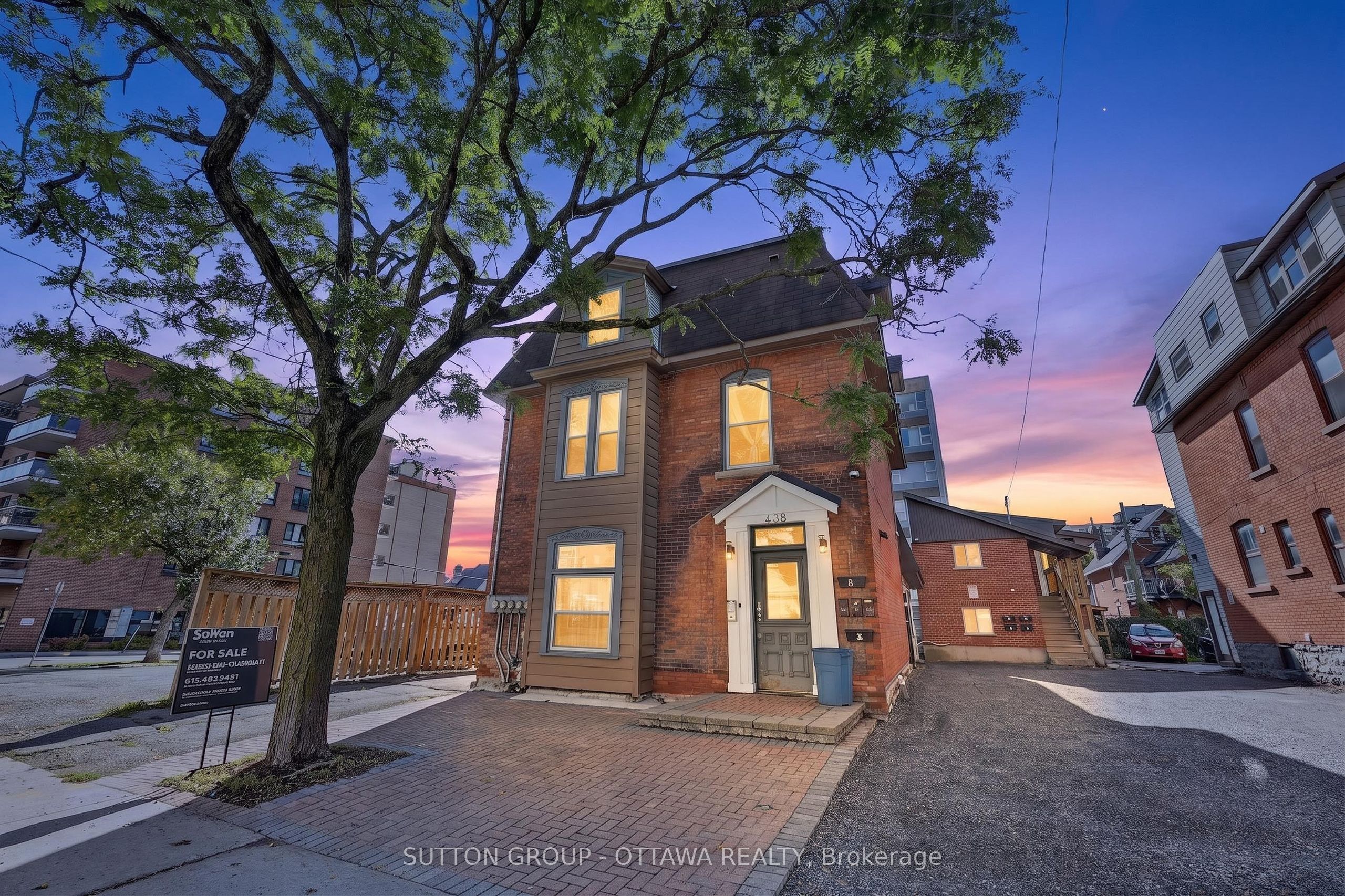 438 Lewis Street Property Photo 1