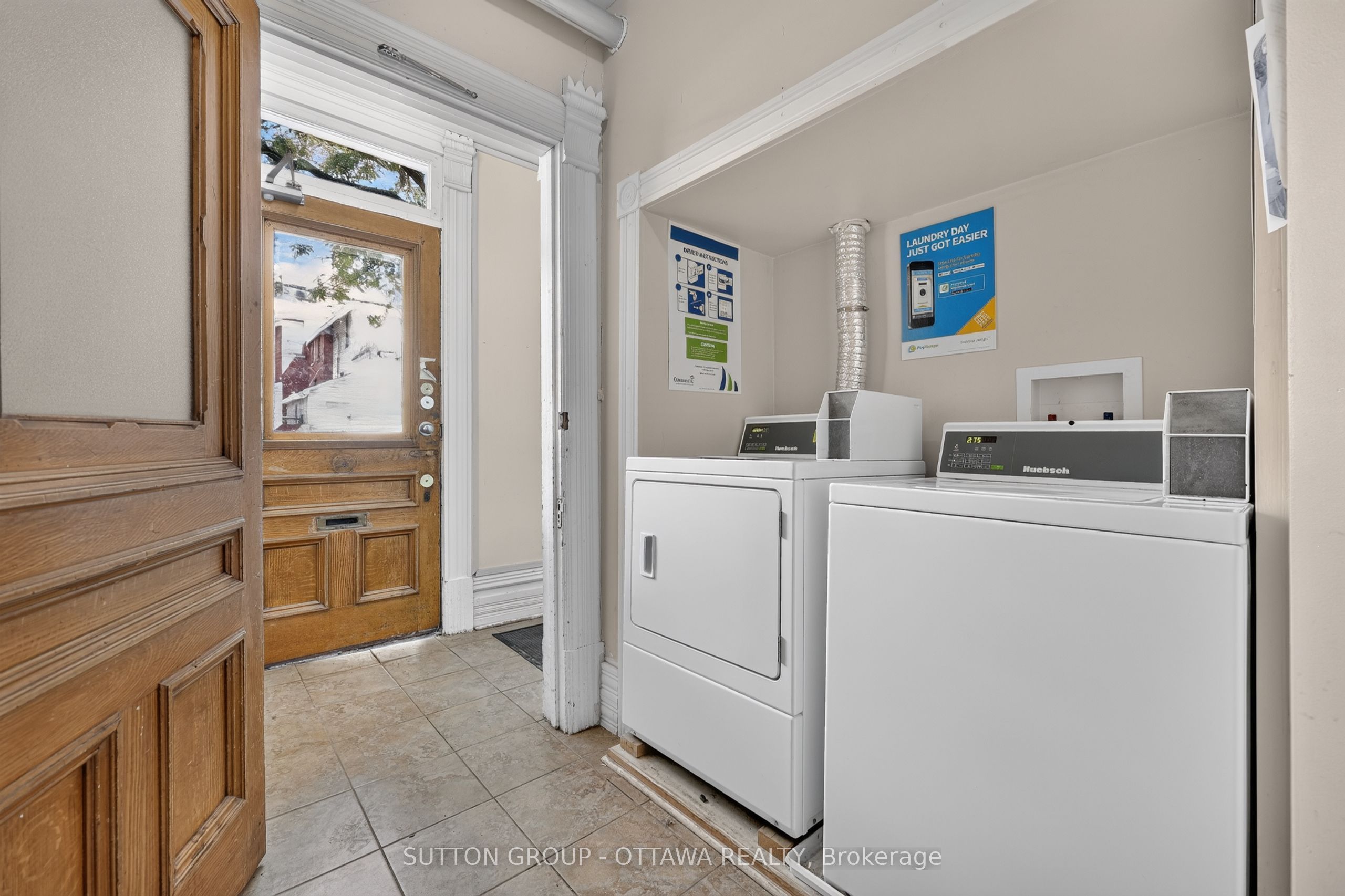 438 Lewis Street Property Photo 6