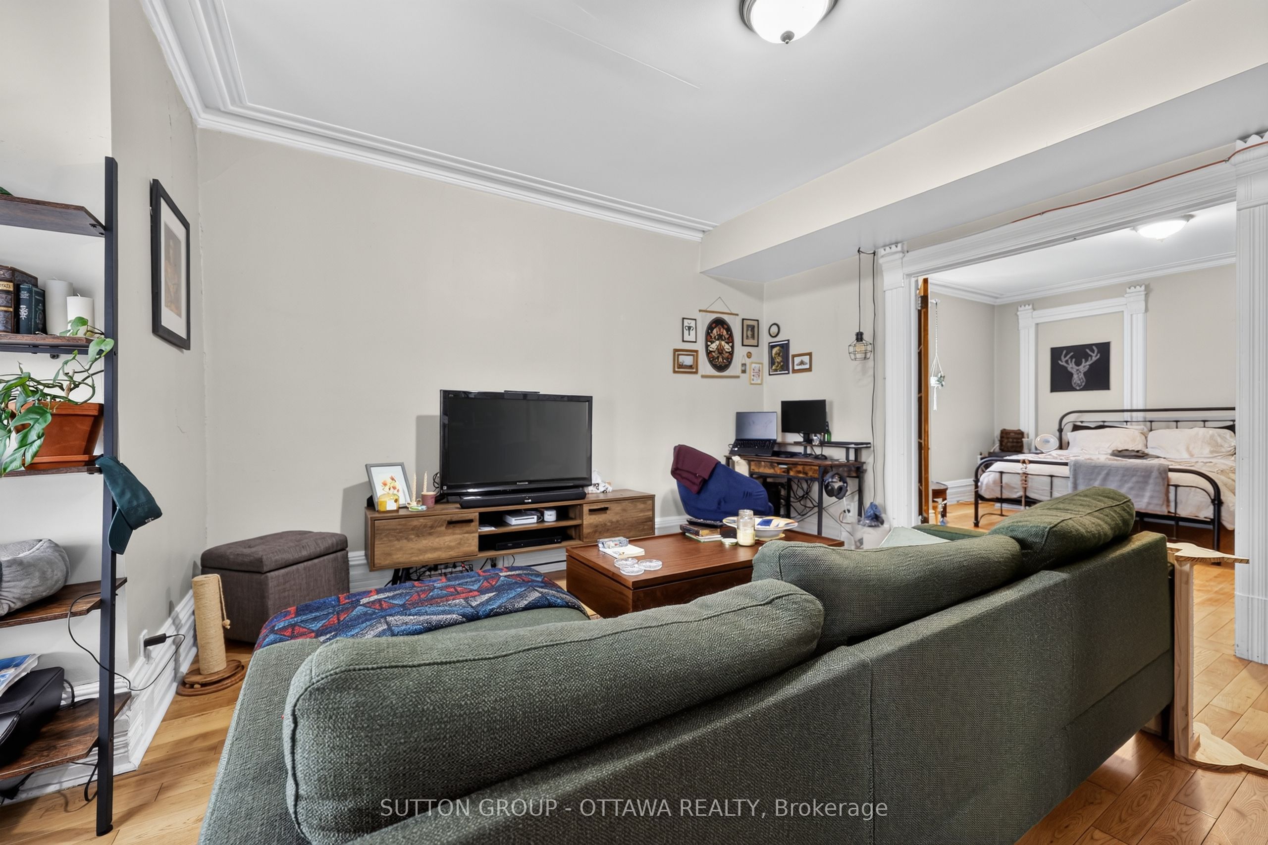 438 Lewis Street Property Photo 7