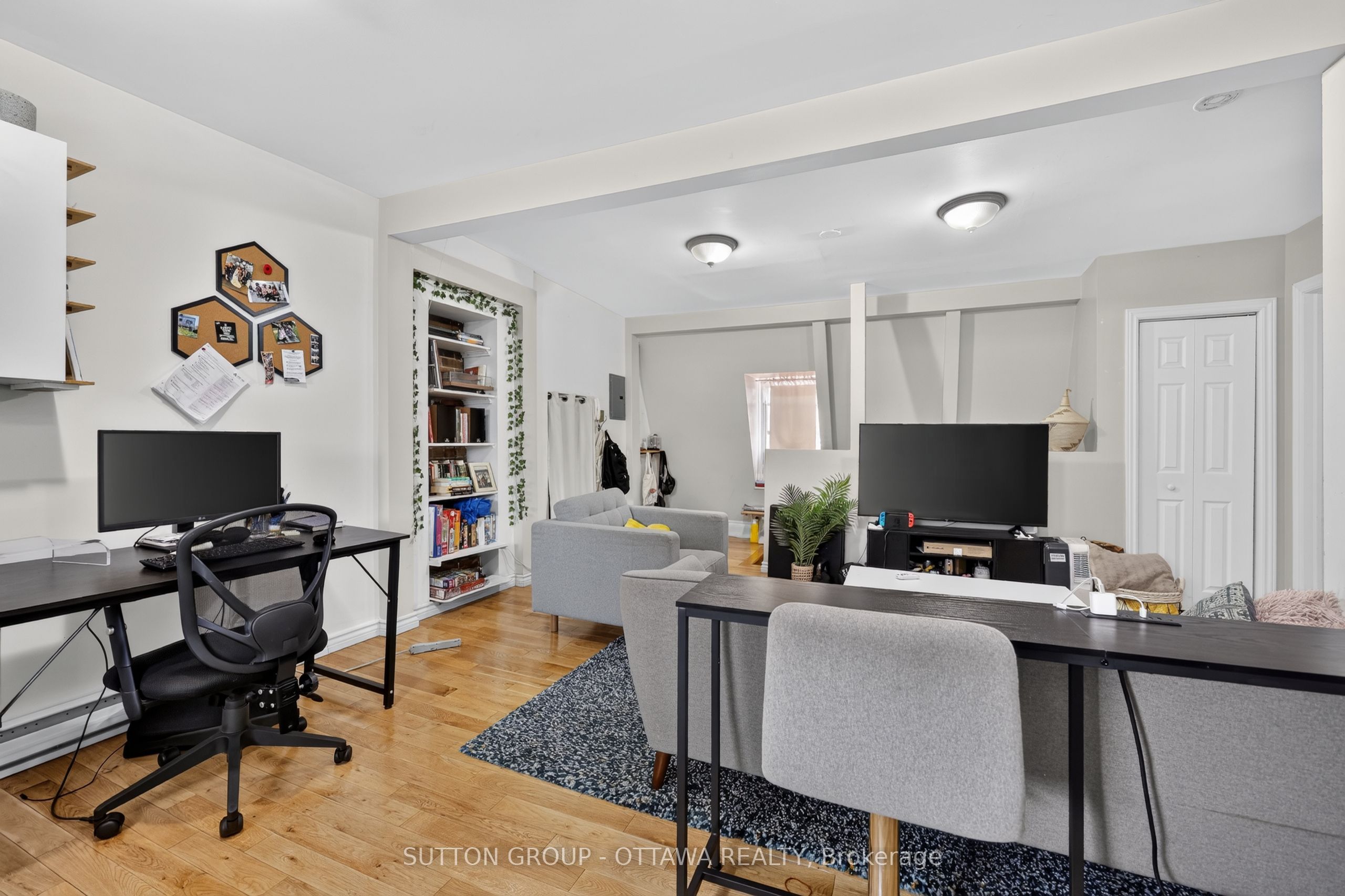 438 Lewis Street Property Photo 25