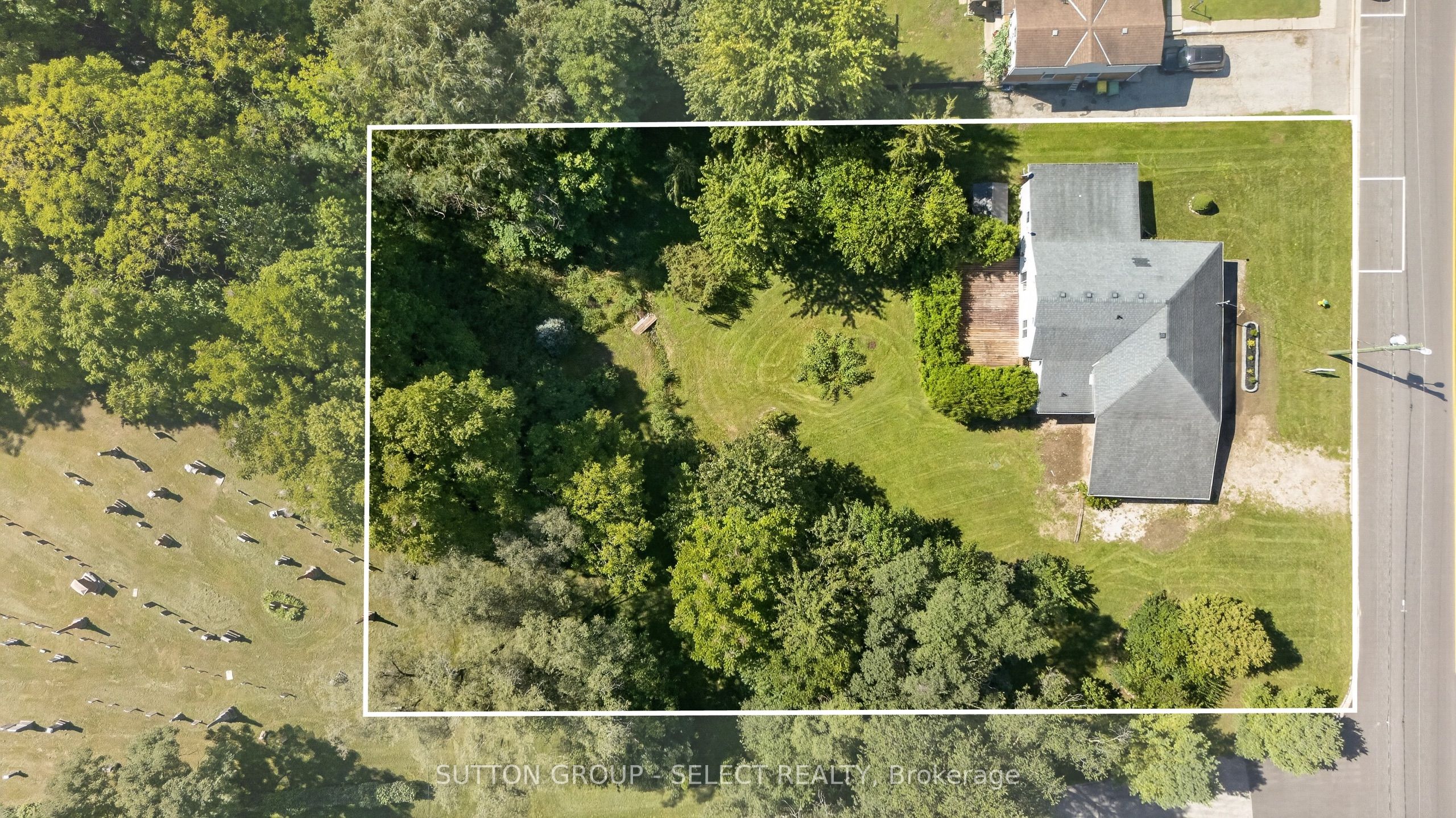 1825 Longwoods Drive Property Photo 1