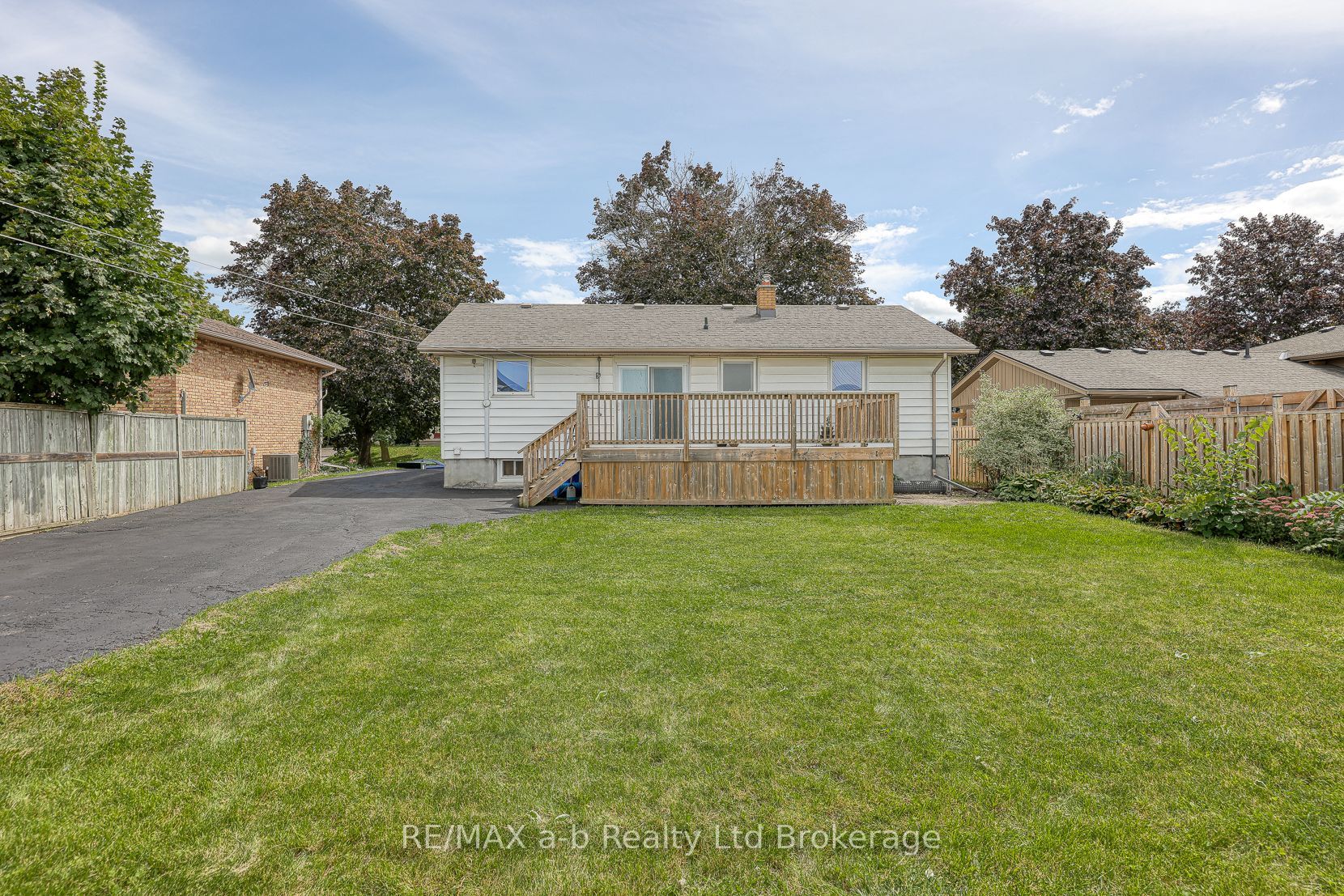 26 Glenn Avenue Property Photo 9