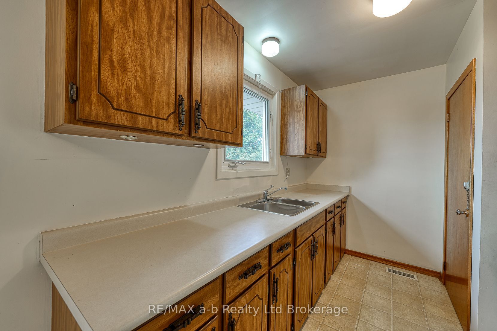 26 Glenn Avenue Property Photo 21