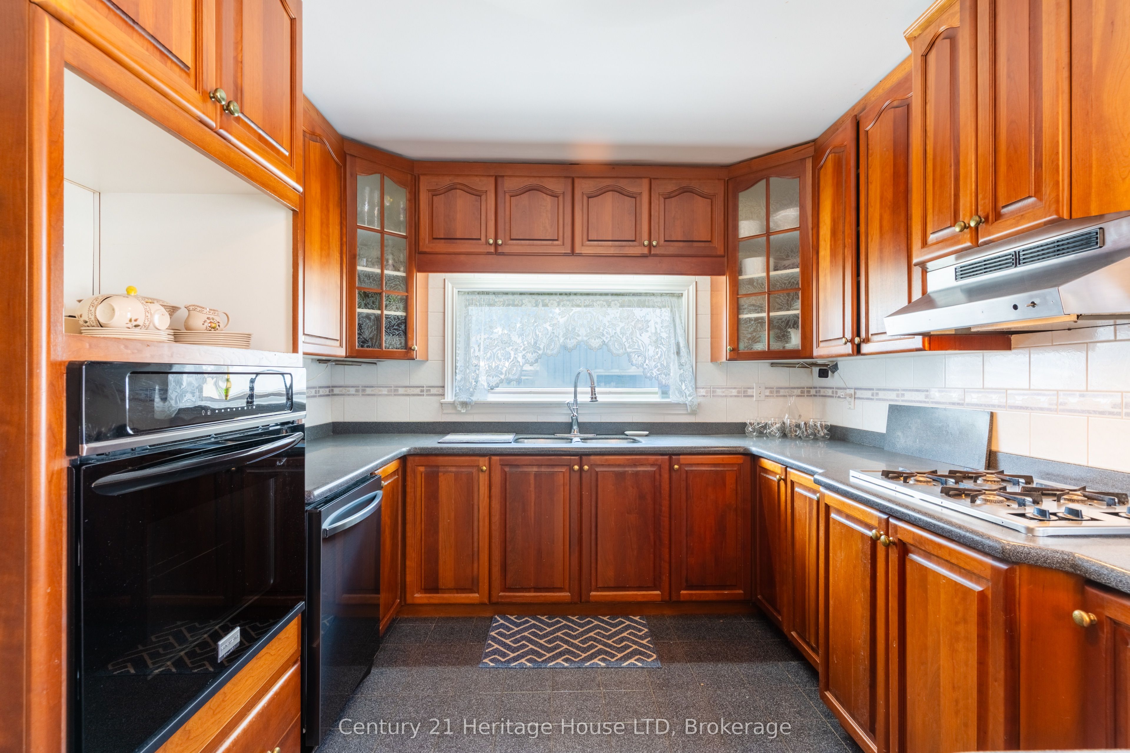 155 Wilton Avenue Property Photo 16