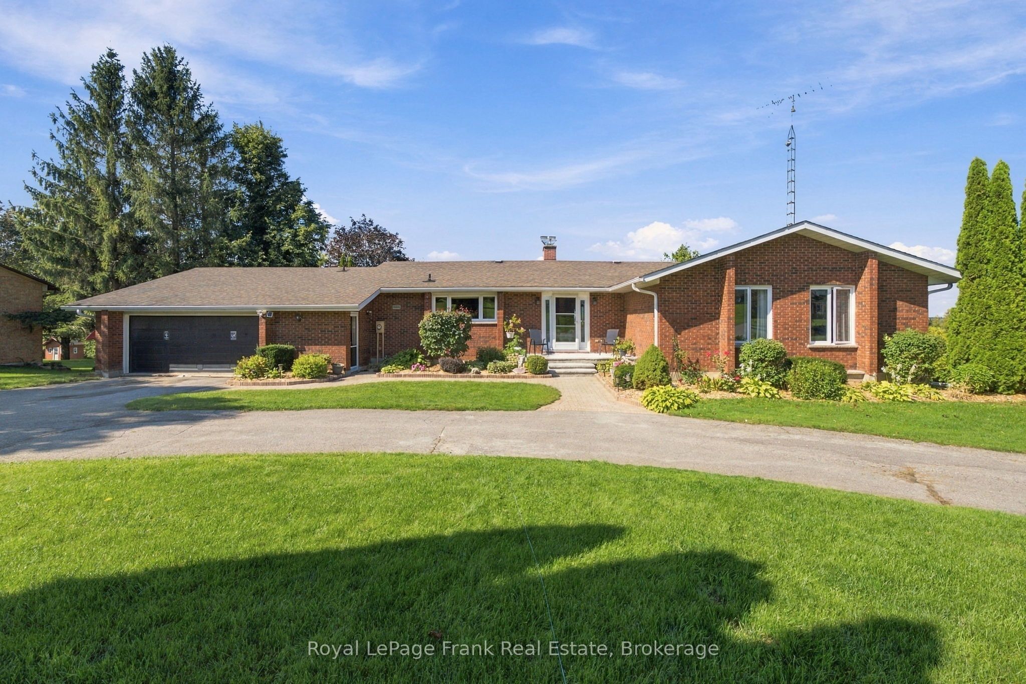 61 Bluewater Avenue Property Photo 2