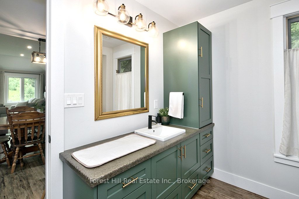 350 Main Street Property Photo 15