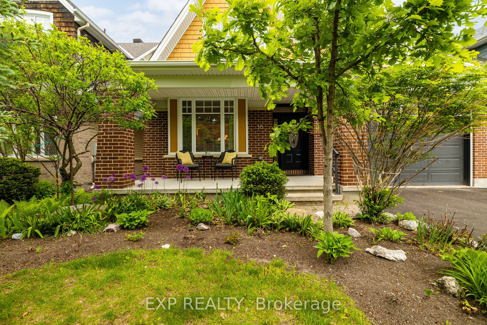 36 Oakbriar Crescent Property Photo 2
