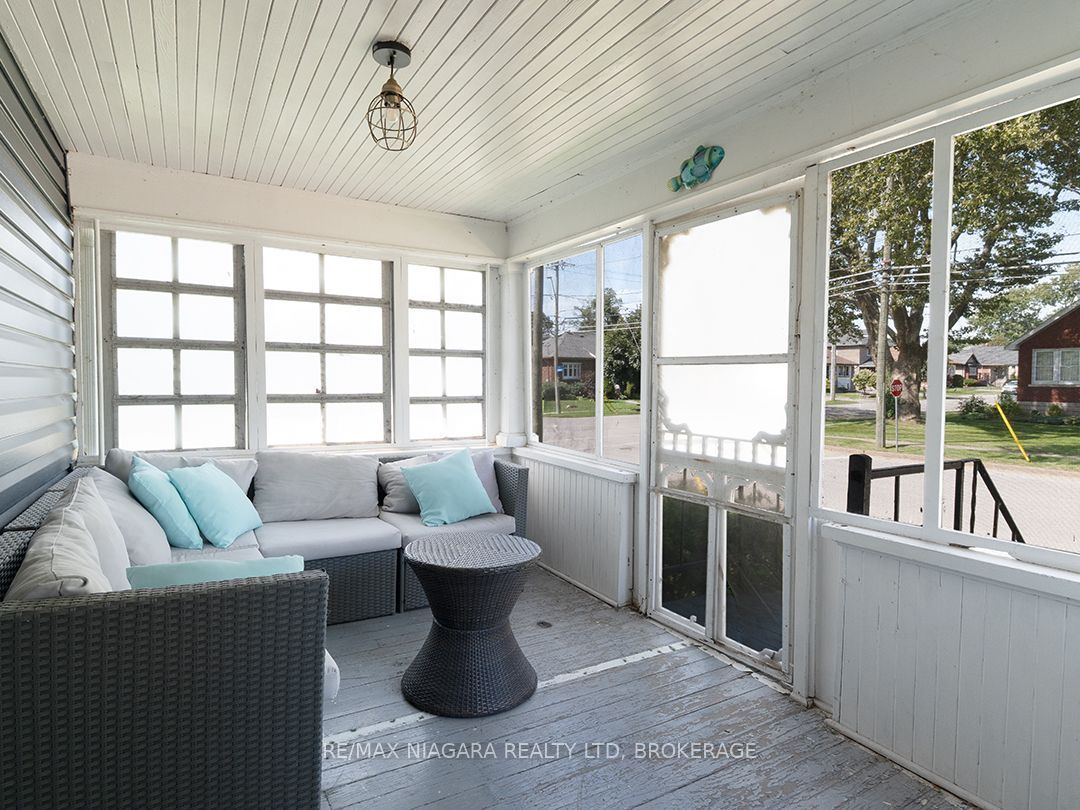 129 Forest Avenue Property Photo 4