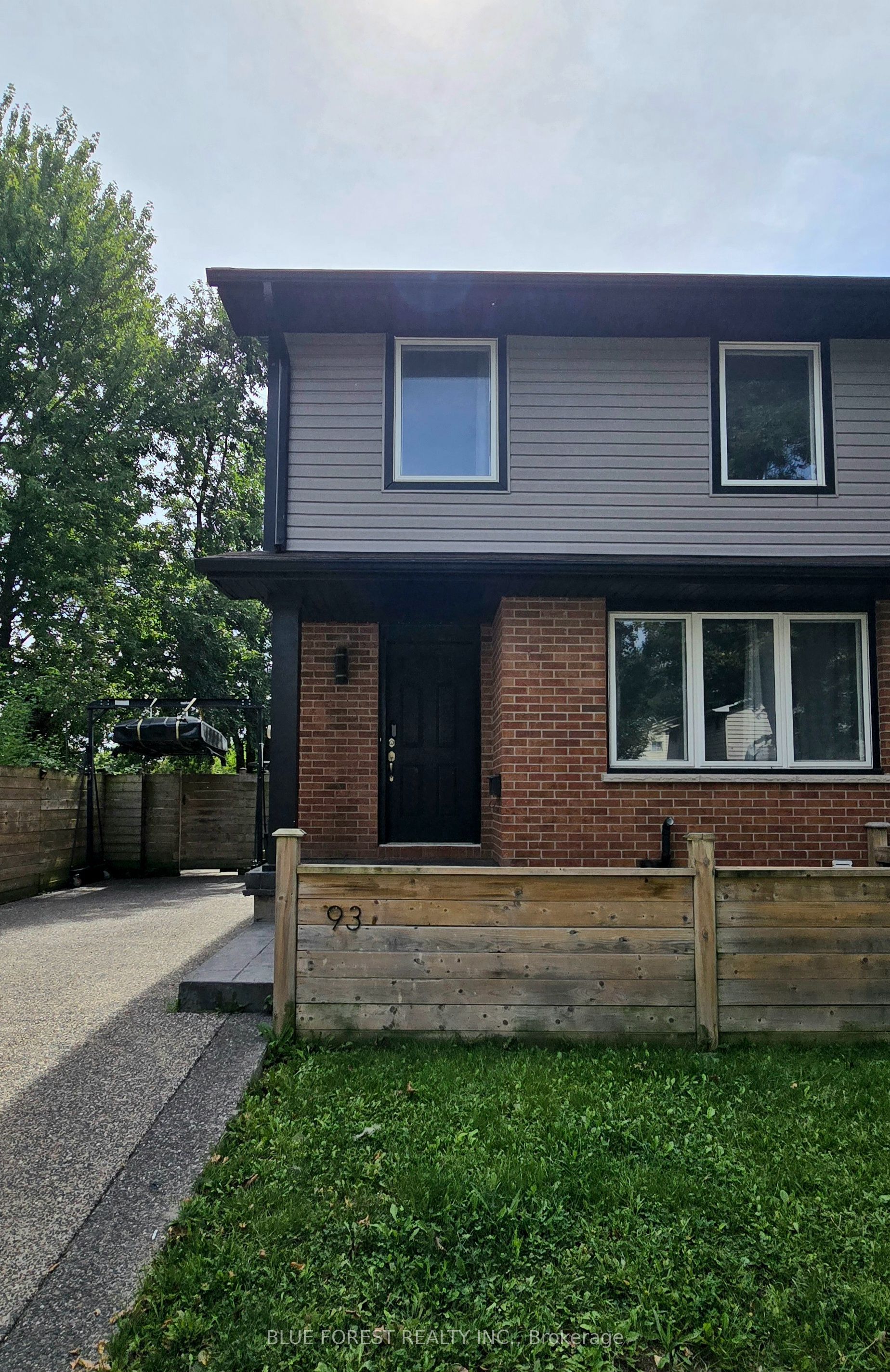 93 Elvira Crescent Property Photo 1