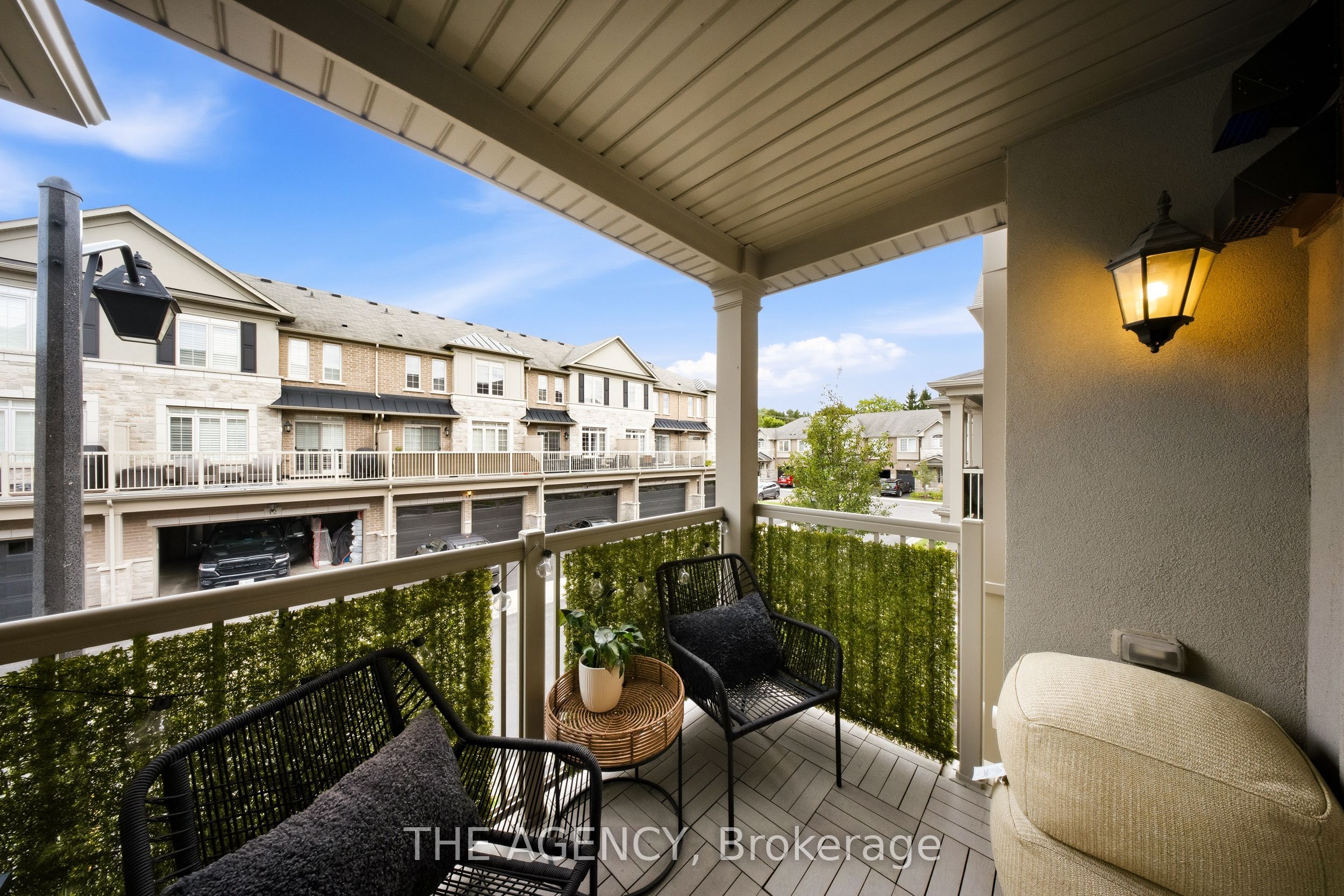 215 Dundas Street E 19 Property Photo 28