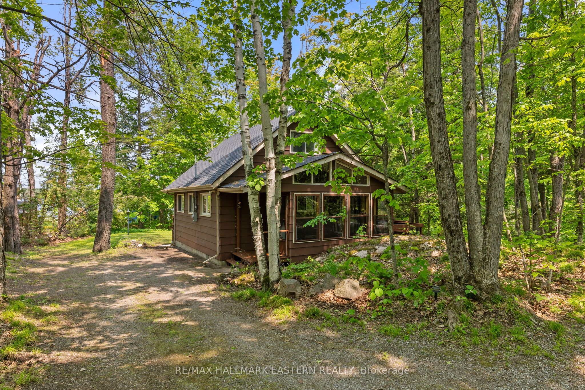 68 Irwin Drive Property Photo 4
