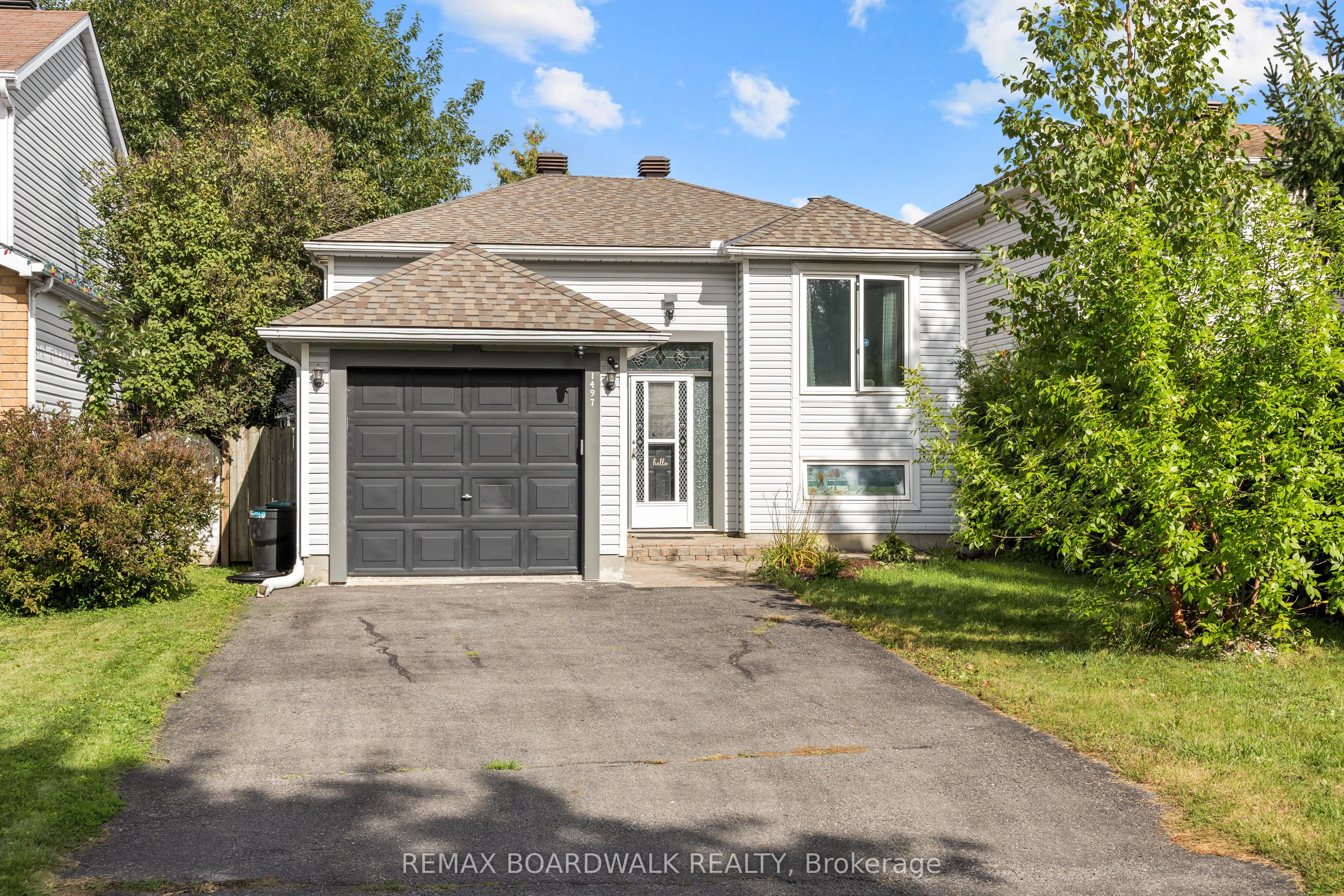 1497 Roberval Avenue Property Photo 1
