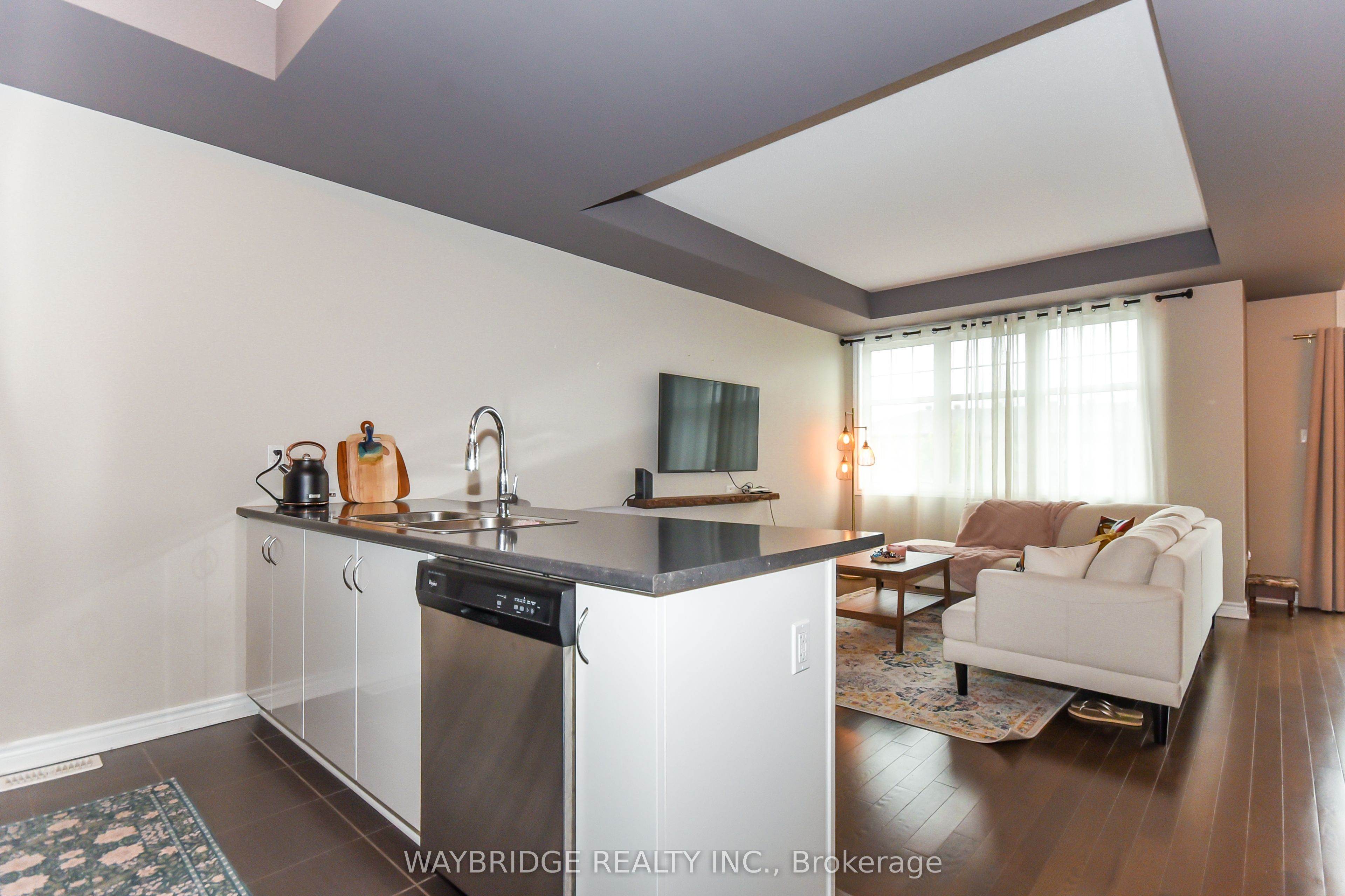 873 Kilbirnie Drive Property Photo 7