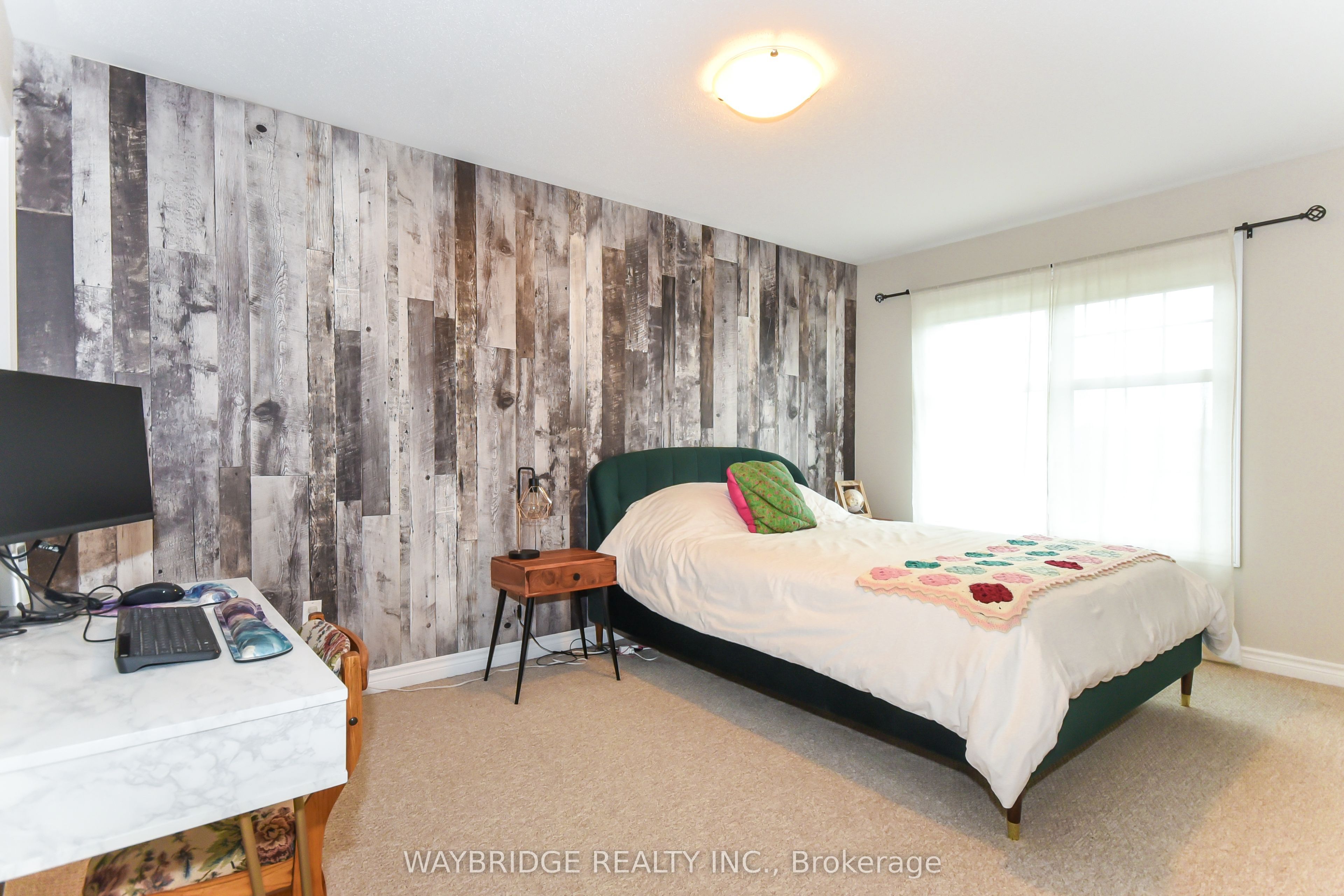873 Kilbirnie Drive Property Photo 13