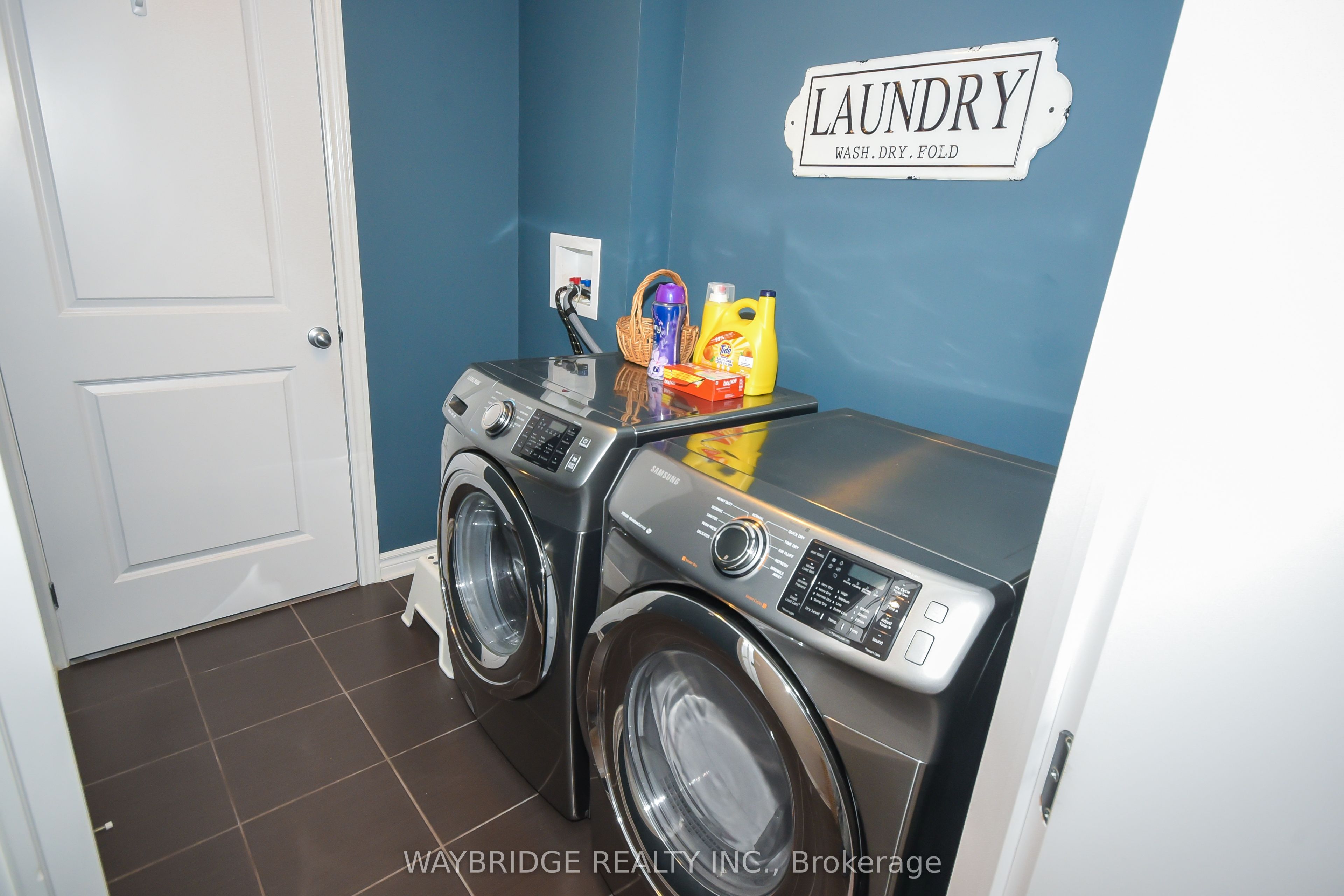 873 Kilbirnie Drive Property Photo 18